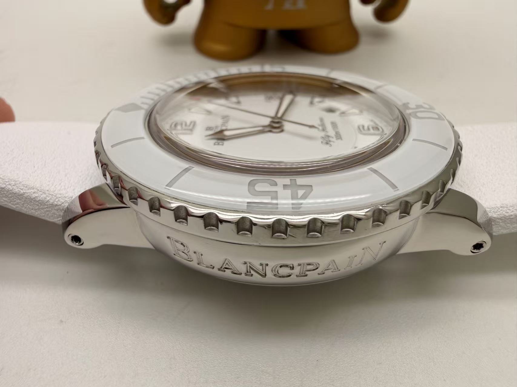 Blancpain 5015-1127-52A detail 2
