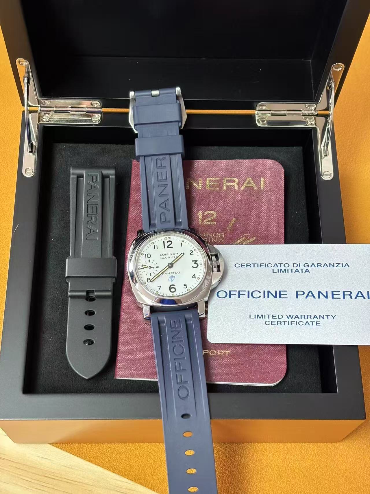 Panerai 00660 detail 4