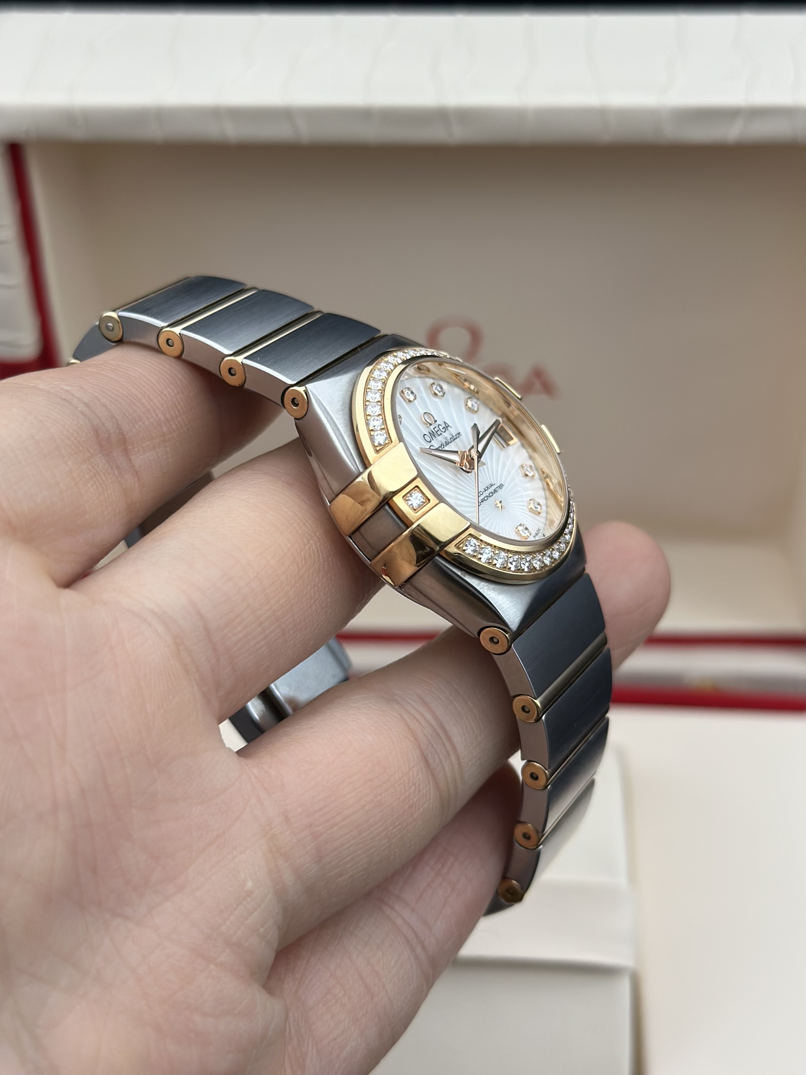 Omega 123.25.27.20.55.001 detail 2