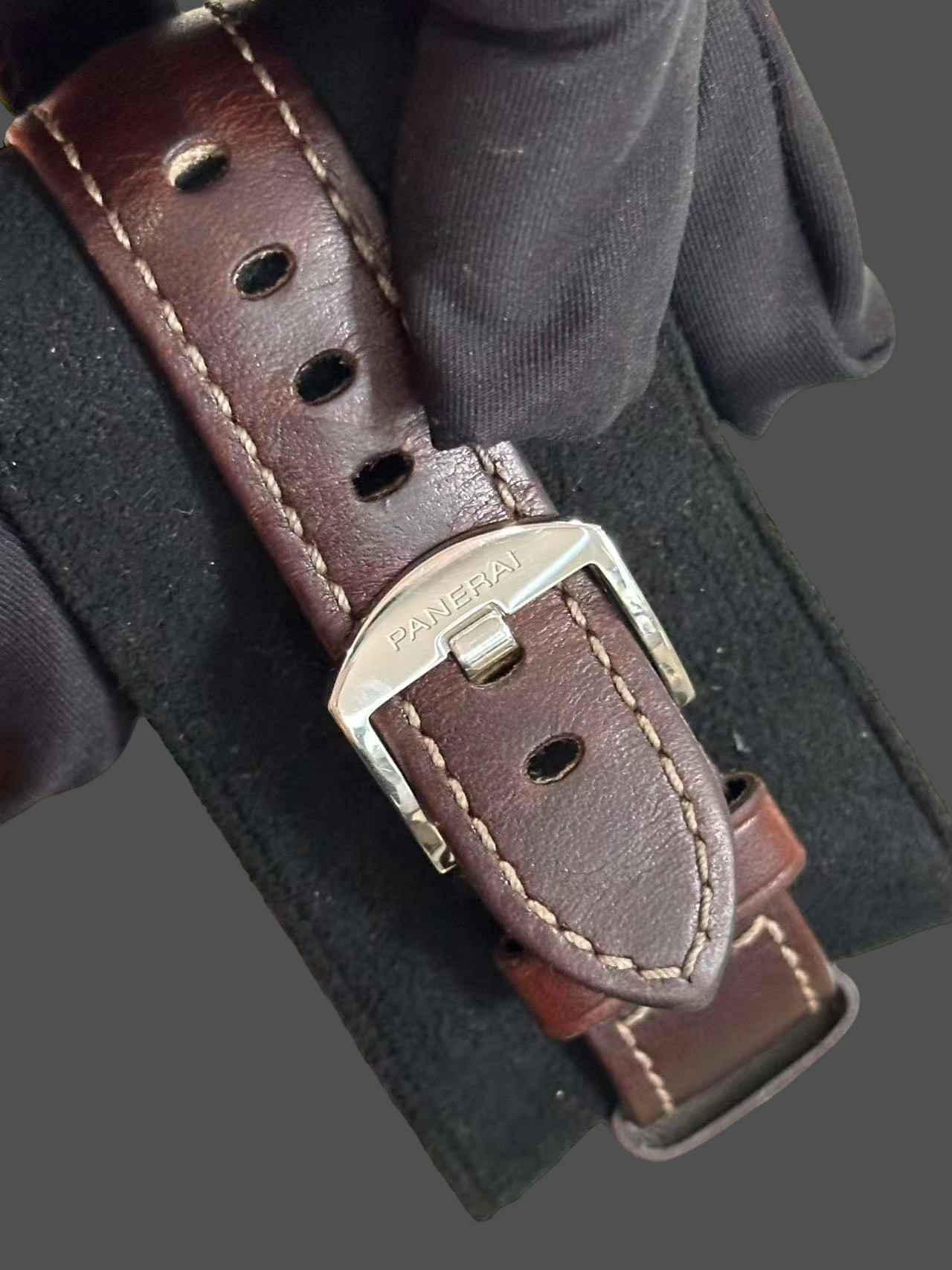 Panerai PAM01046 detail 5