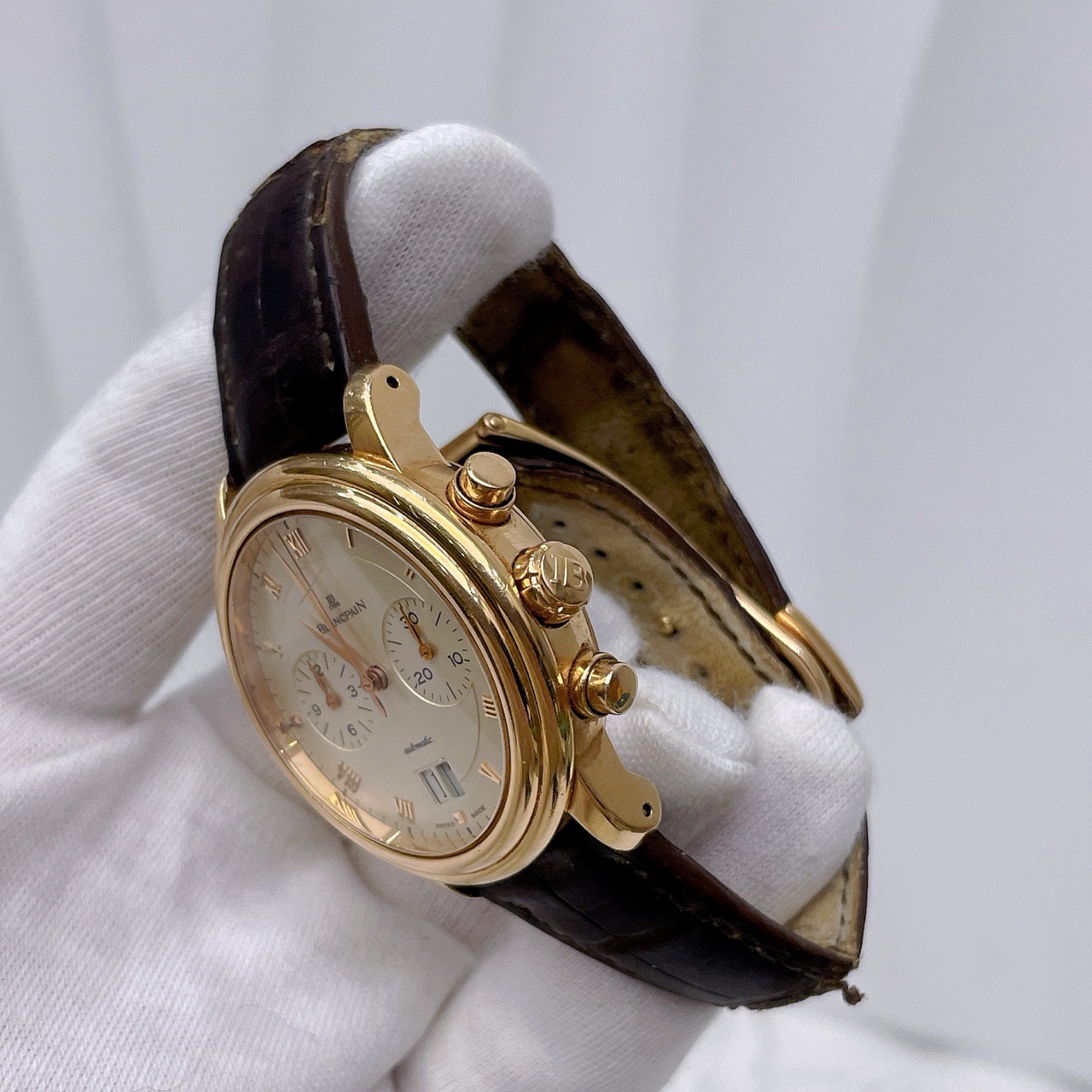 Blancpain 6885-3642-55B detail 2
