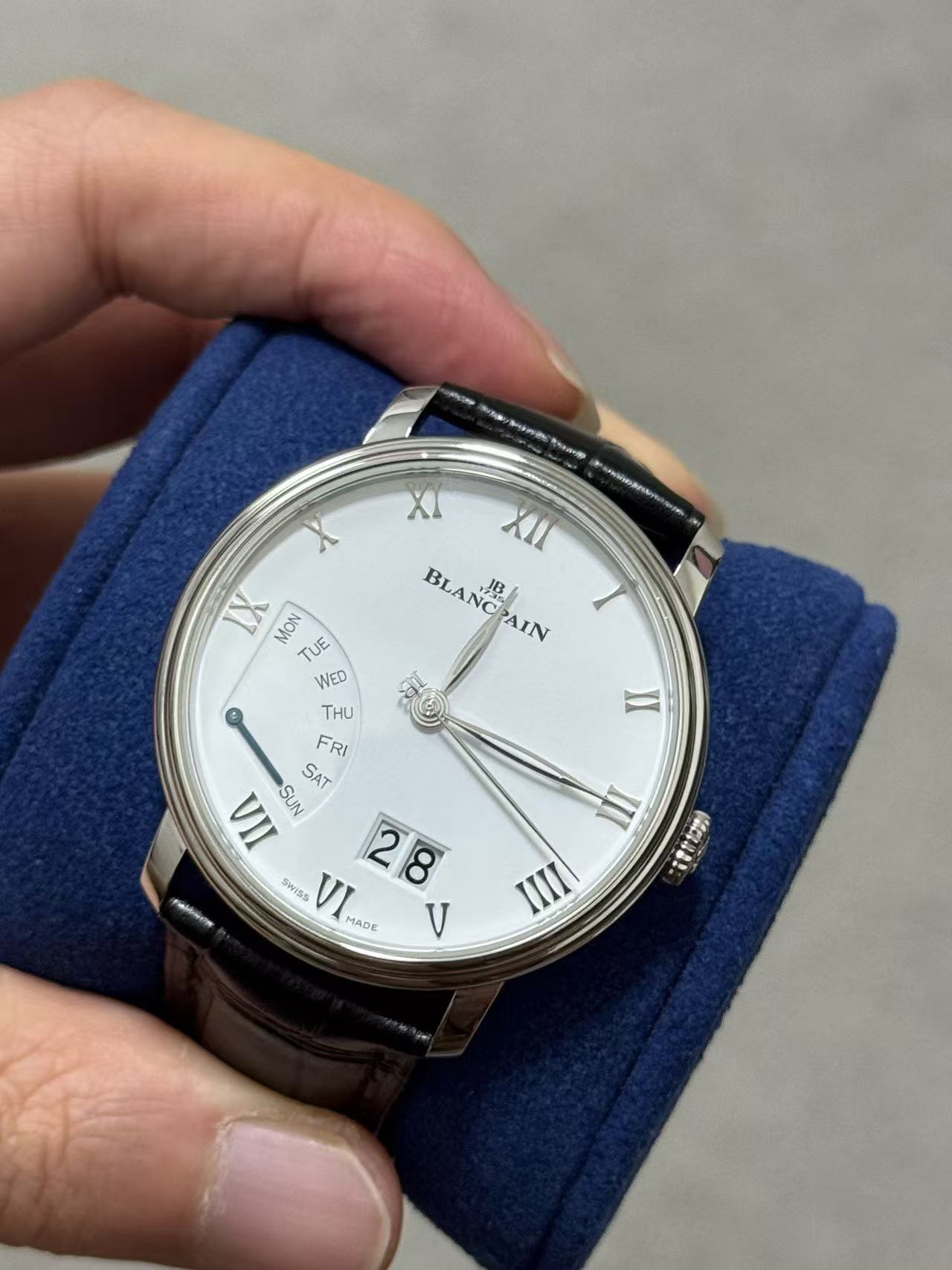 Blancpain 6668 1127 55B detail 2