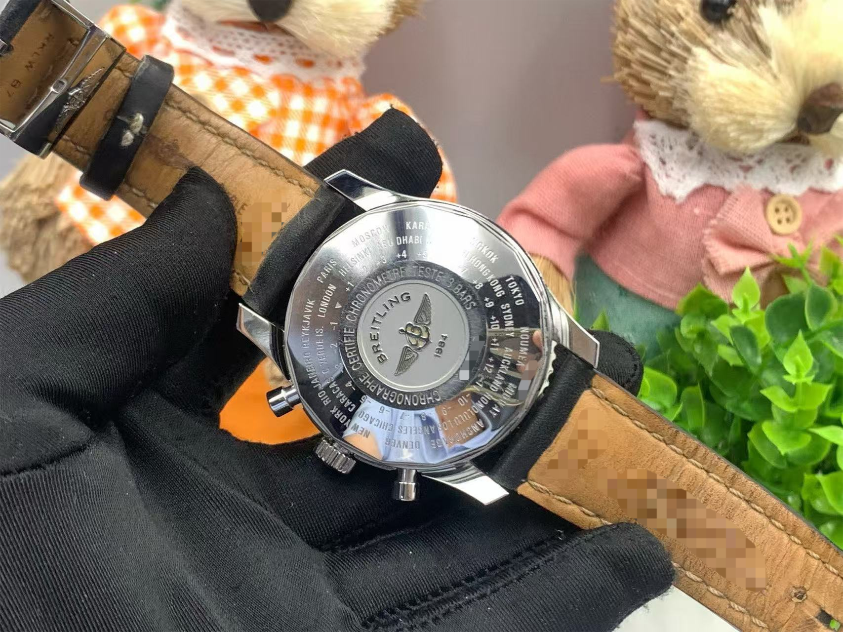 Breitling A24322121B1P1 detail 4