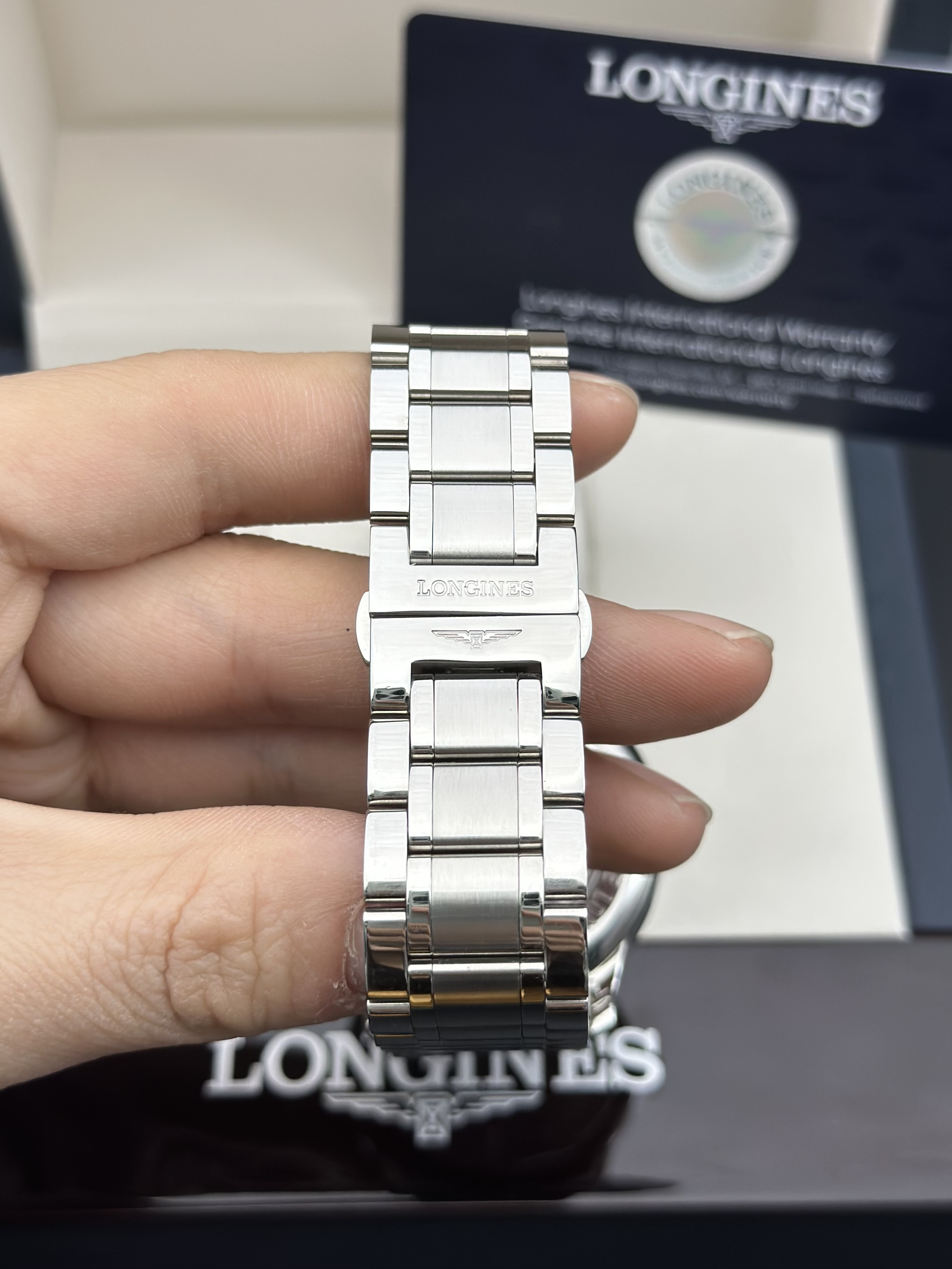Longines L2.628.4.97.6 detail 3