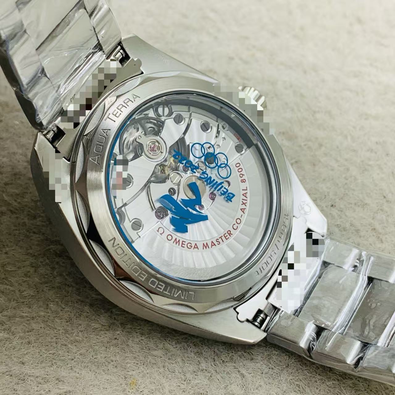Omega 220.10.41.21.03.003 detail 6