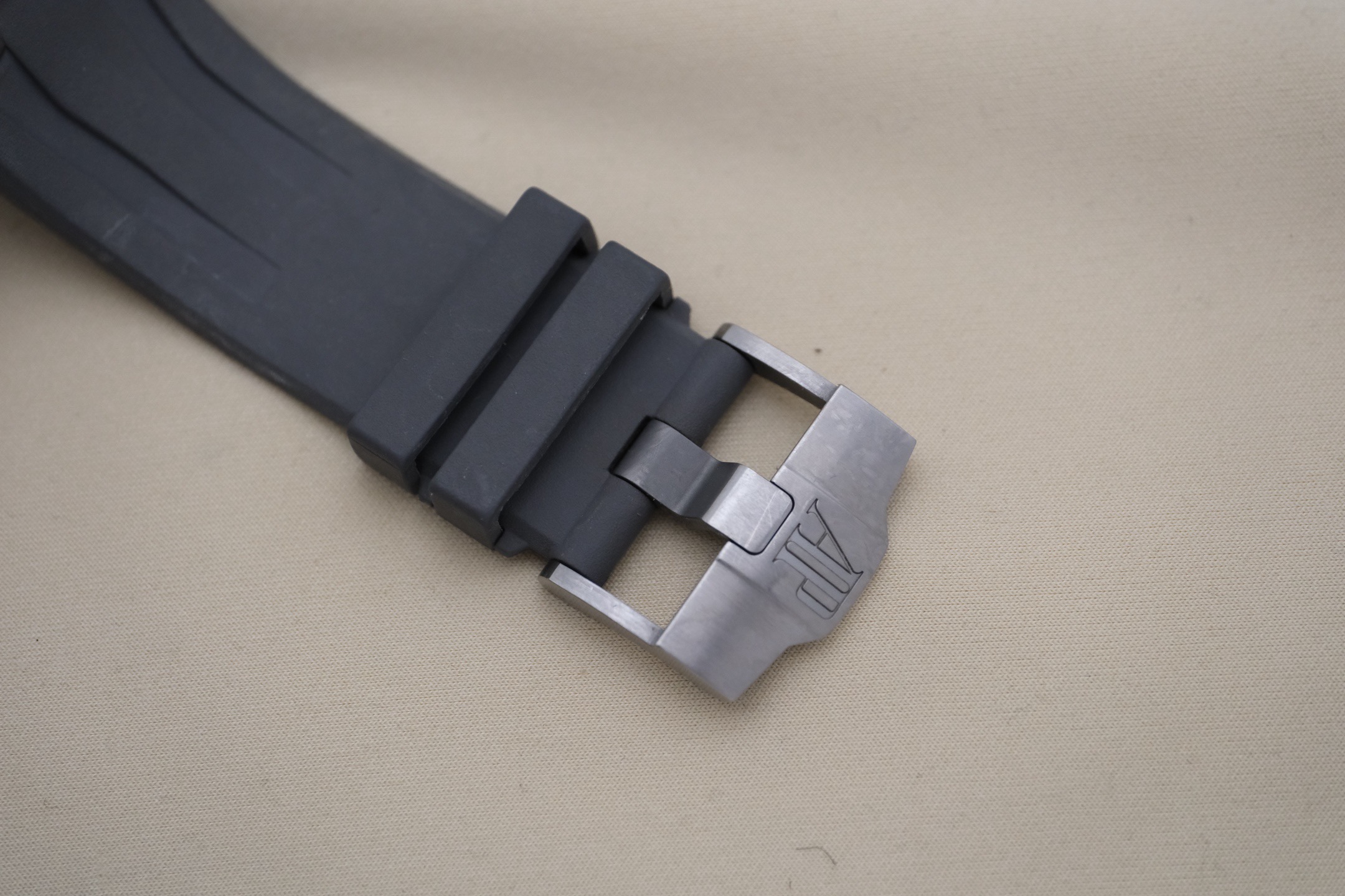 Audemars Piguet 26400IO.OO.A004CA.01 detail 6