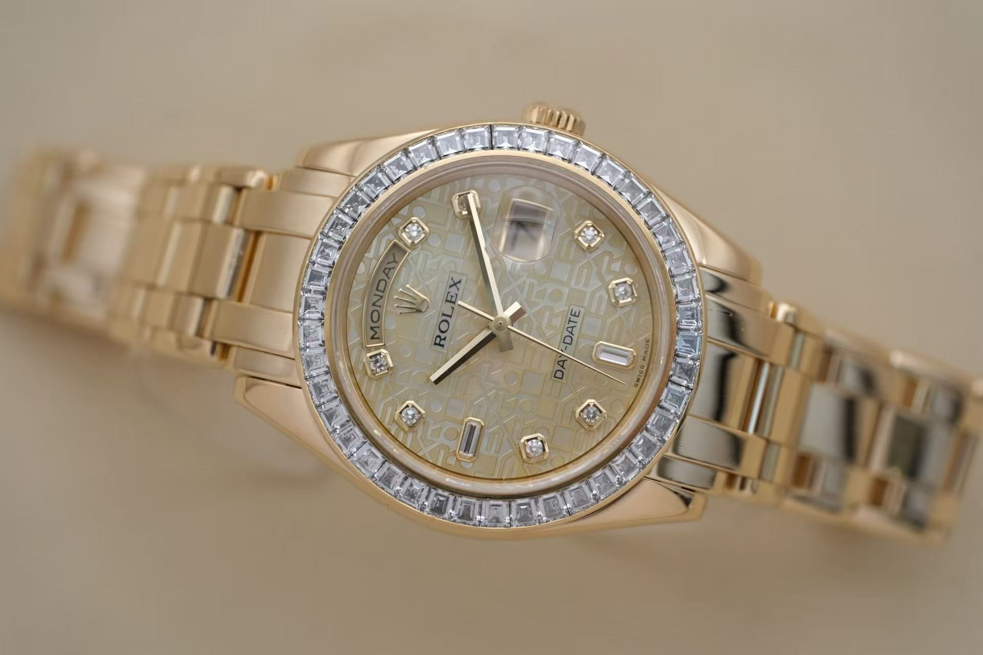 Rolex 18958-72748 detail 2