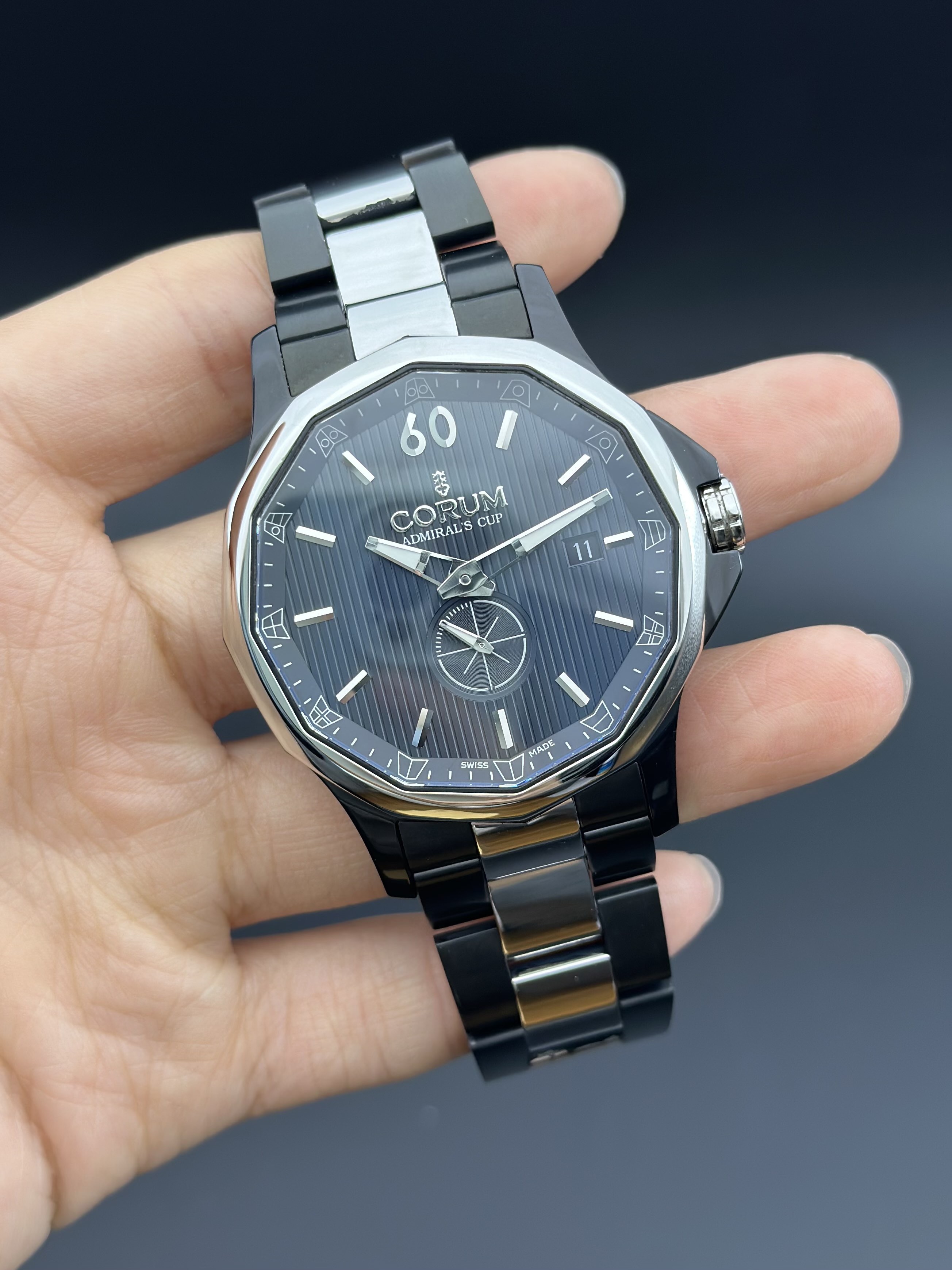 Corum 395-101-30-V705-AB10 detail 1