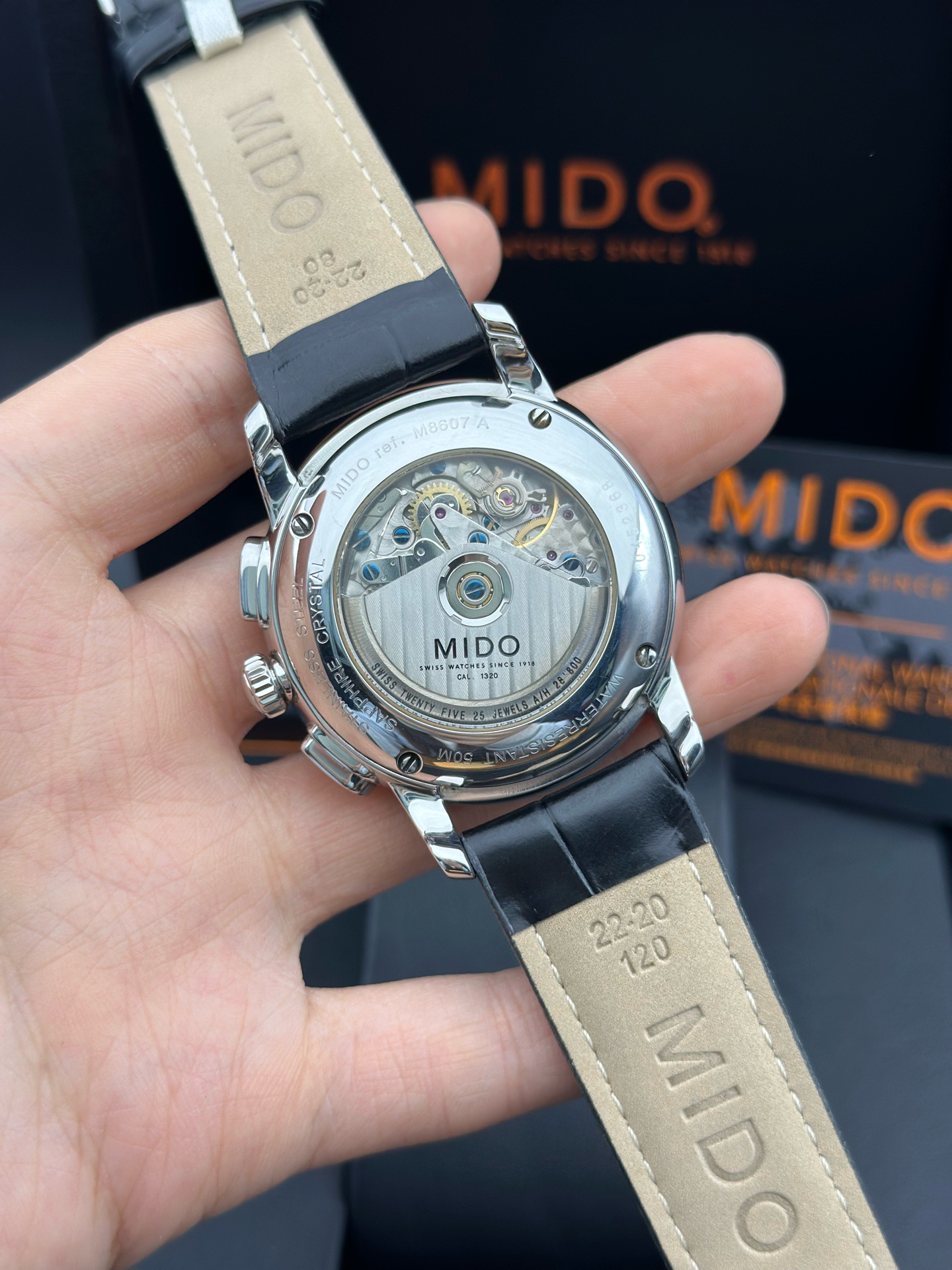 Mido M8607.4.18.8 detail 6