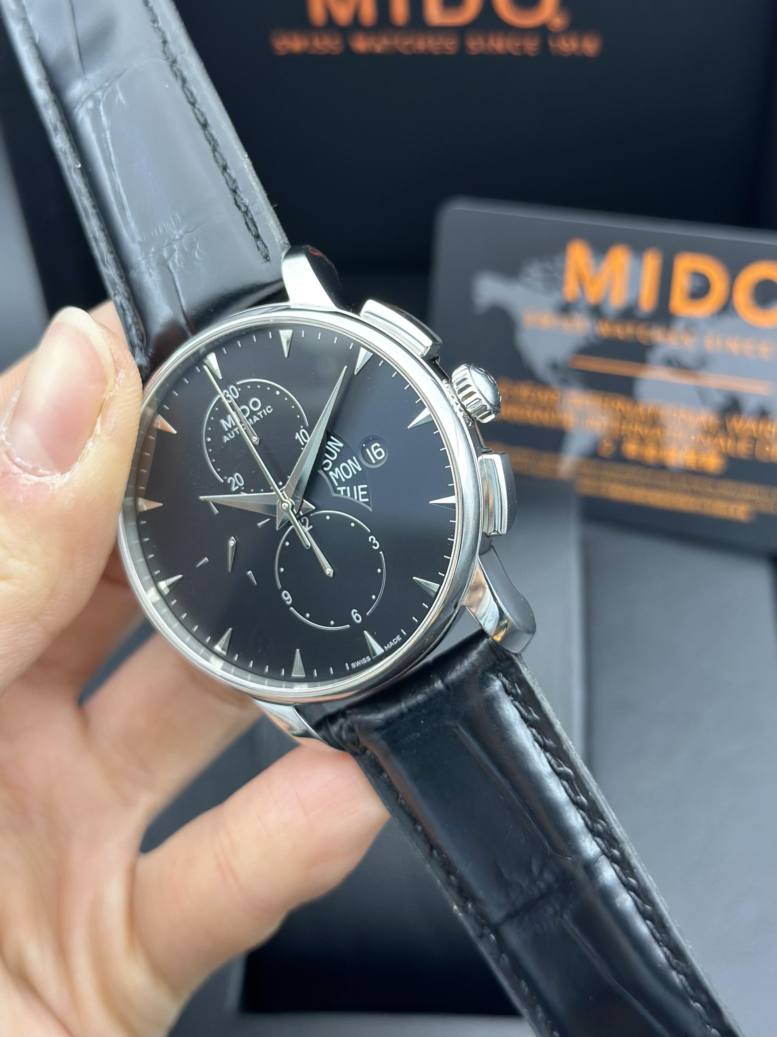 Mido M8607.4.18.8 detail 2