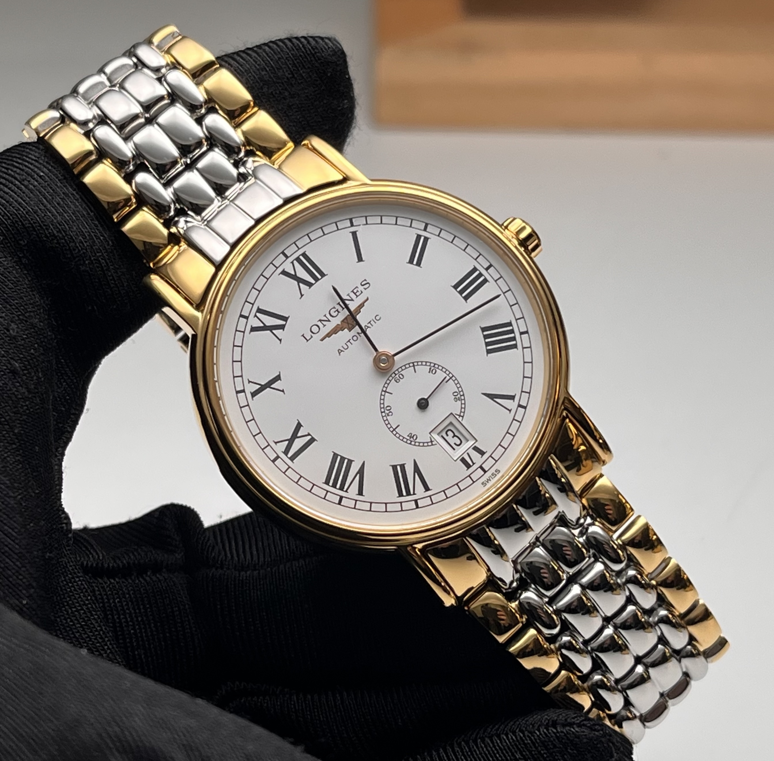 Longines L4.805.2.11.7 detail 7