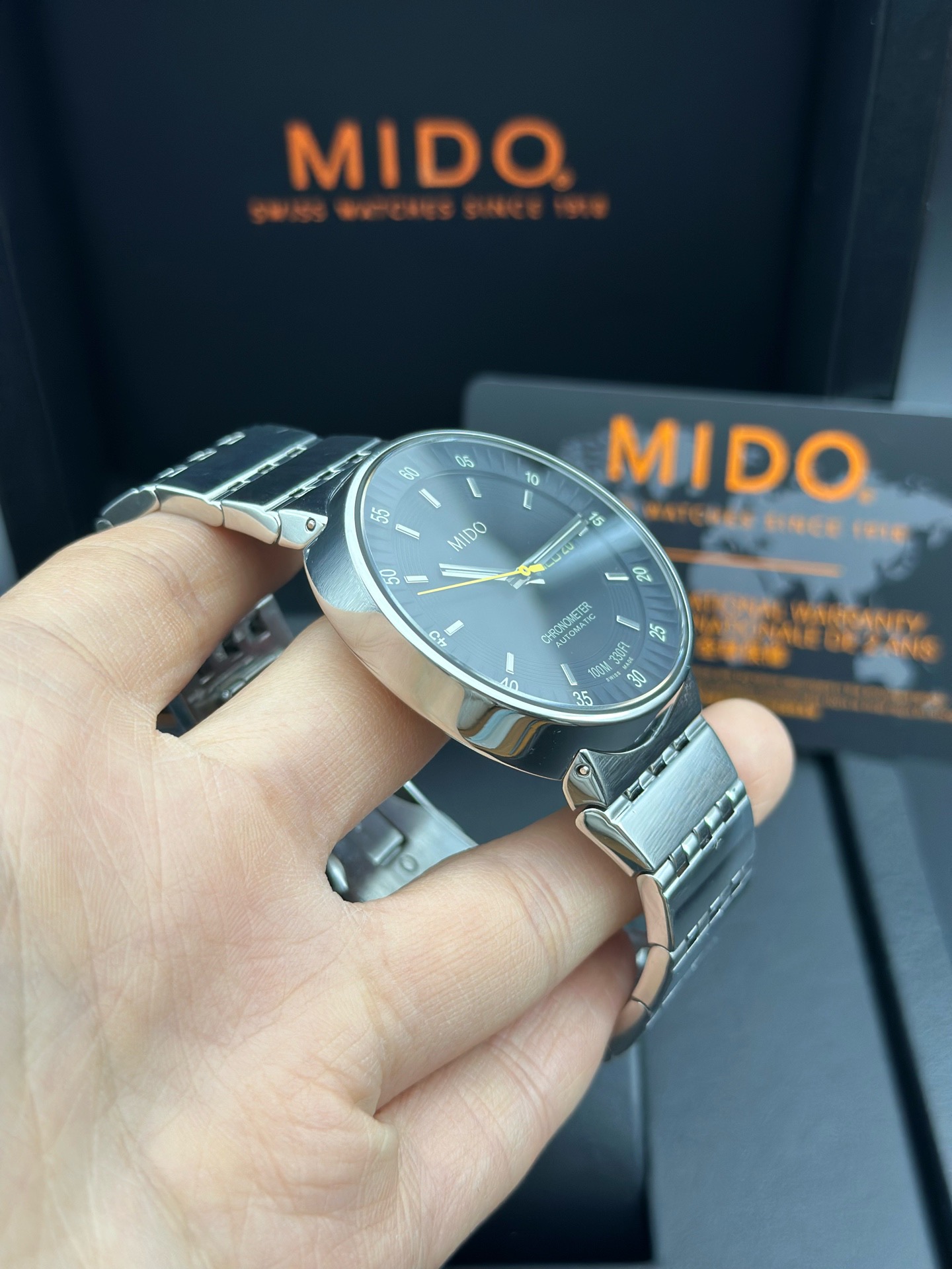 Mido M8340.4.B8.11 detail 2