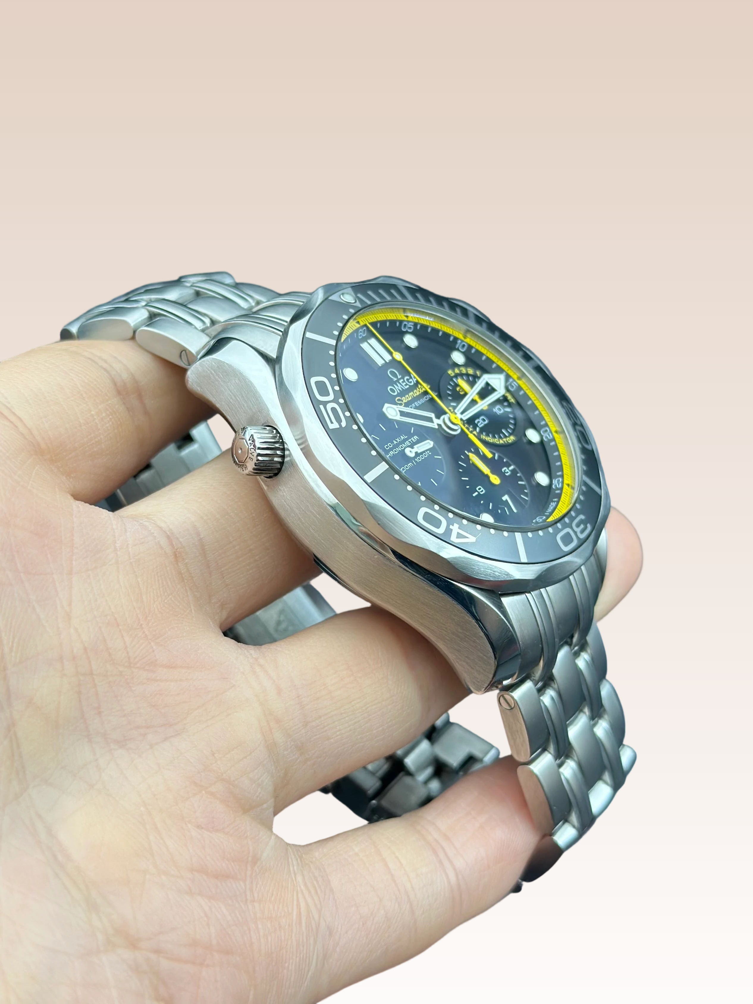 Omega 212.30.44.50.01.002 detail 1