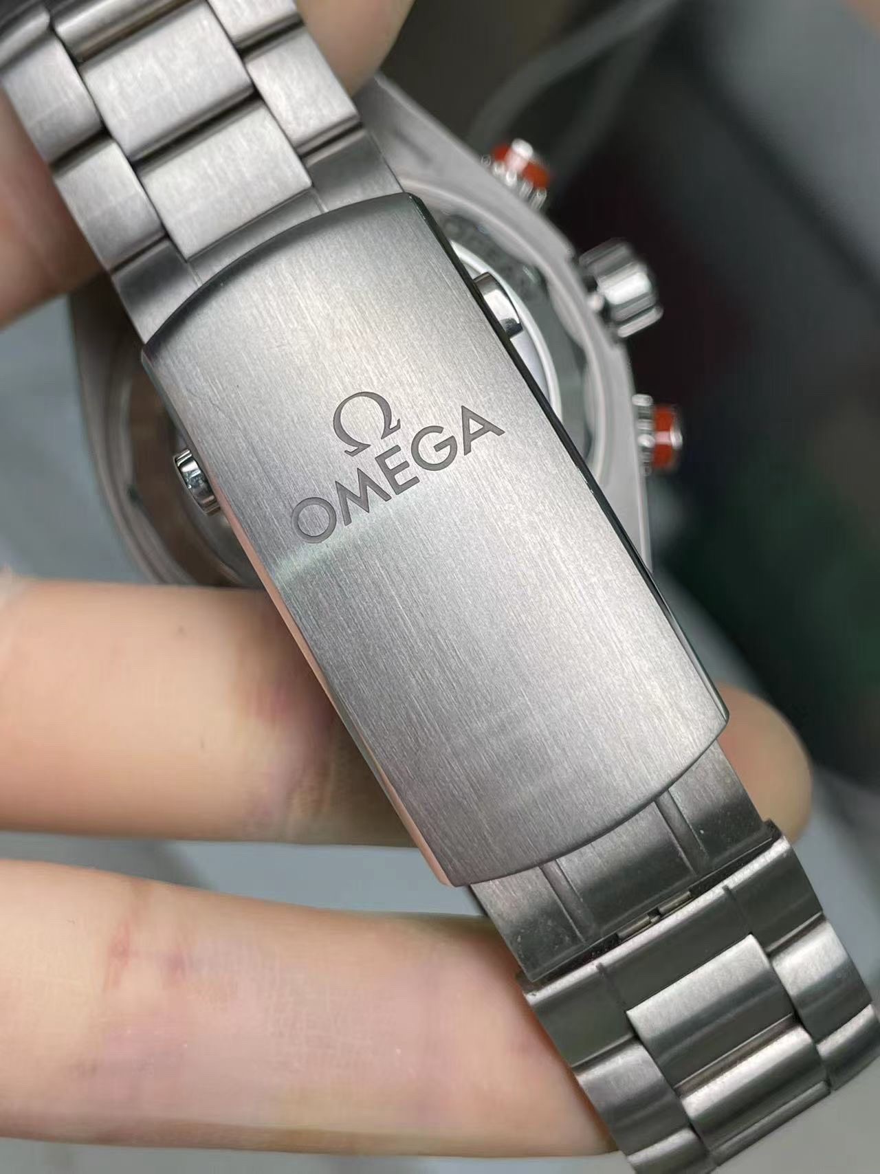 Omega 215.30.46.51.99.001 detail 6