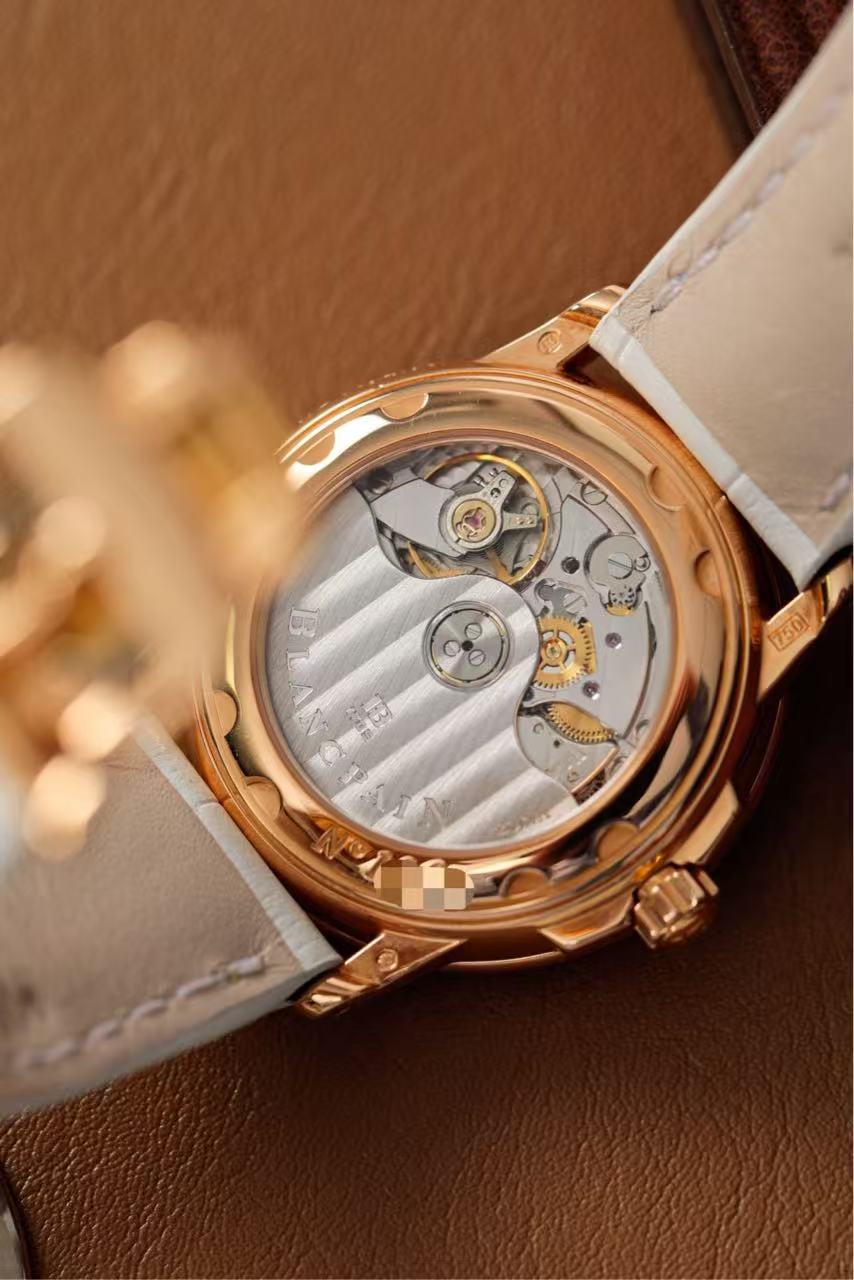 Blancpain 3300-3728-64B detail 5