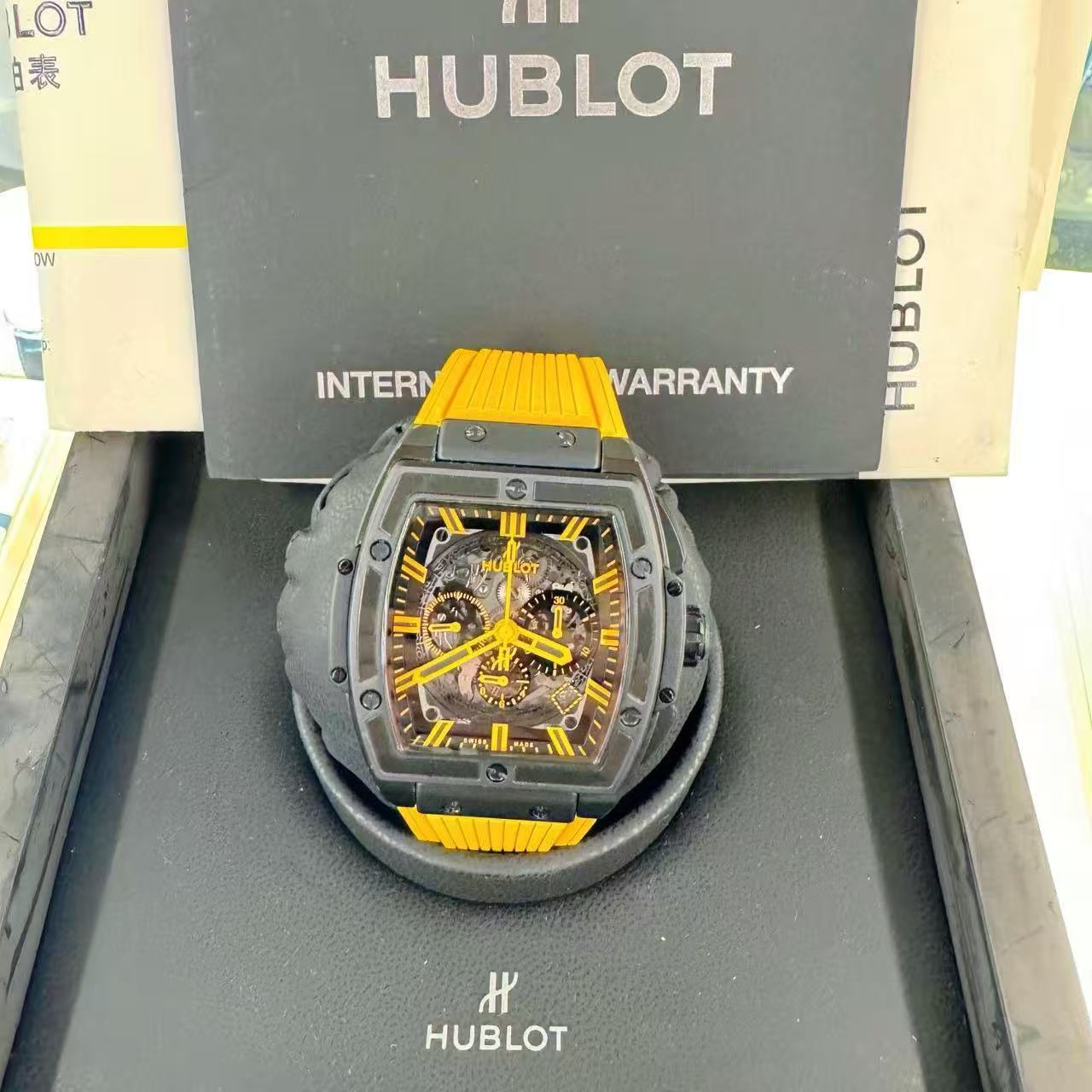Hublot 601.CY.0190.LR