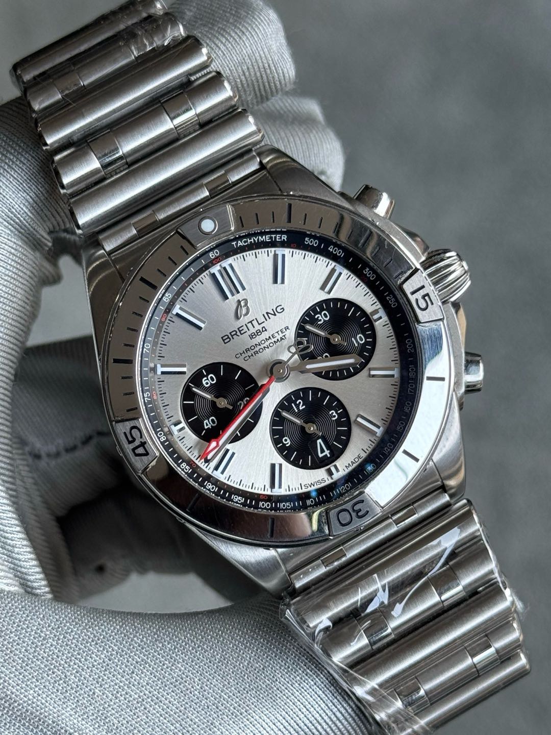 Breitling AB0134101G1A1 detail 2