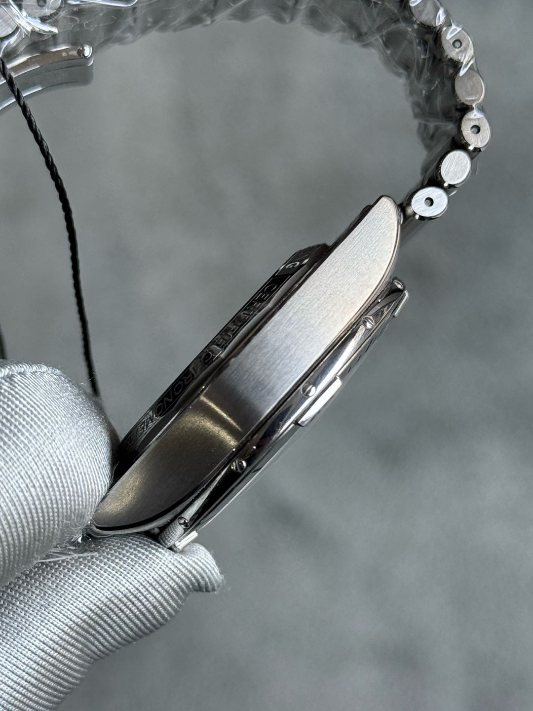 Breitling AB0134101G1A1 detail 3