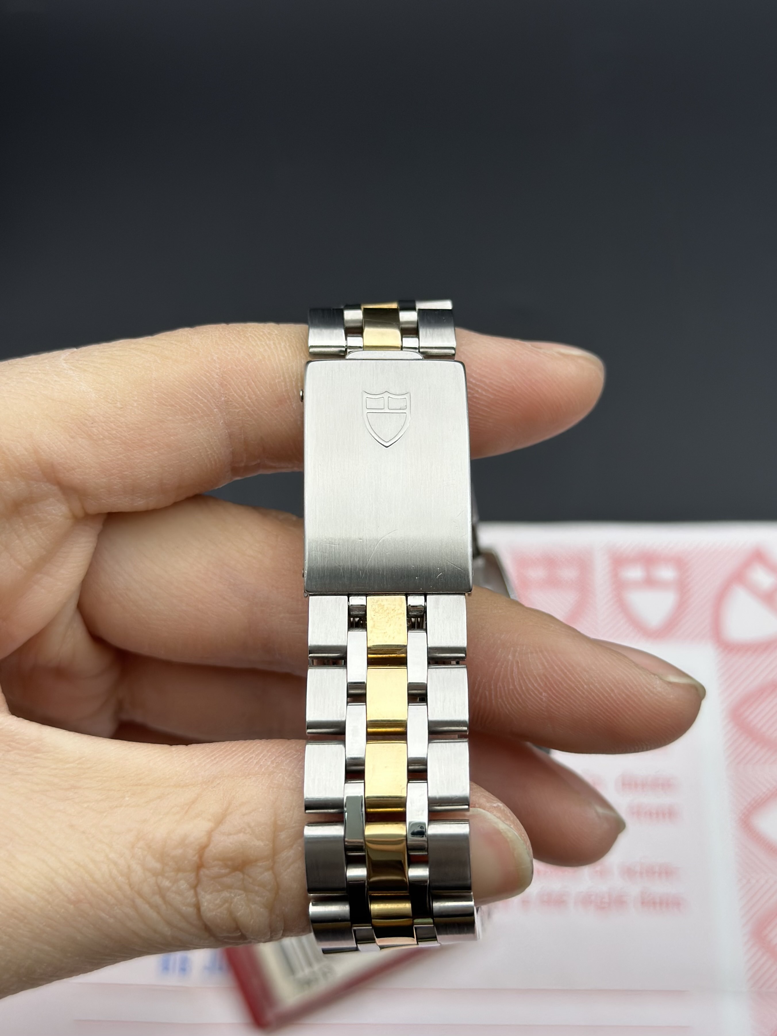 Tudor 76213-0016 detail 3