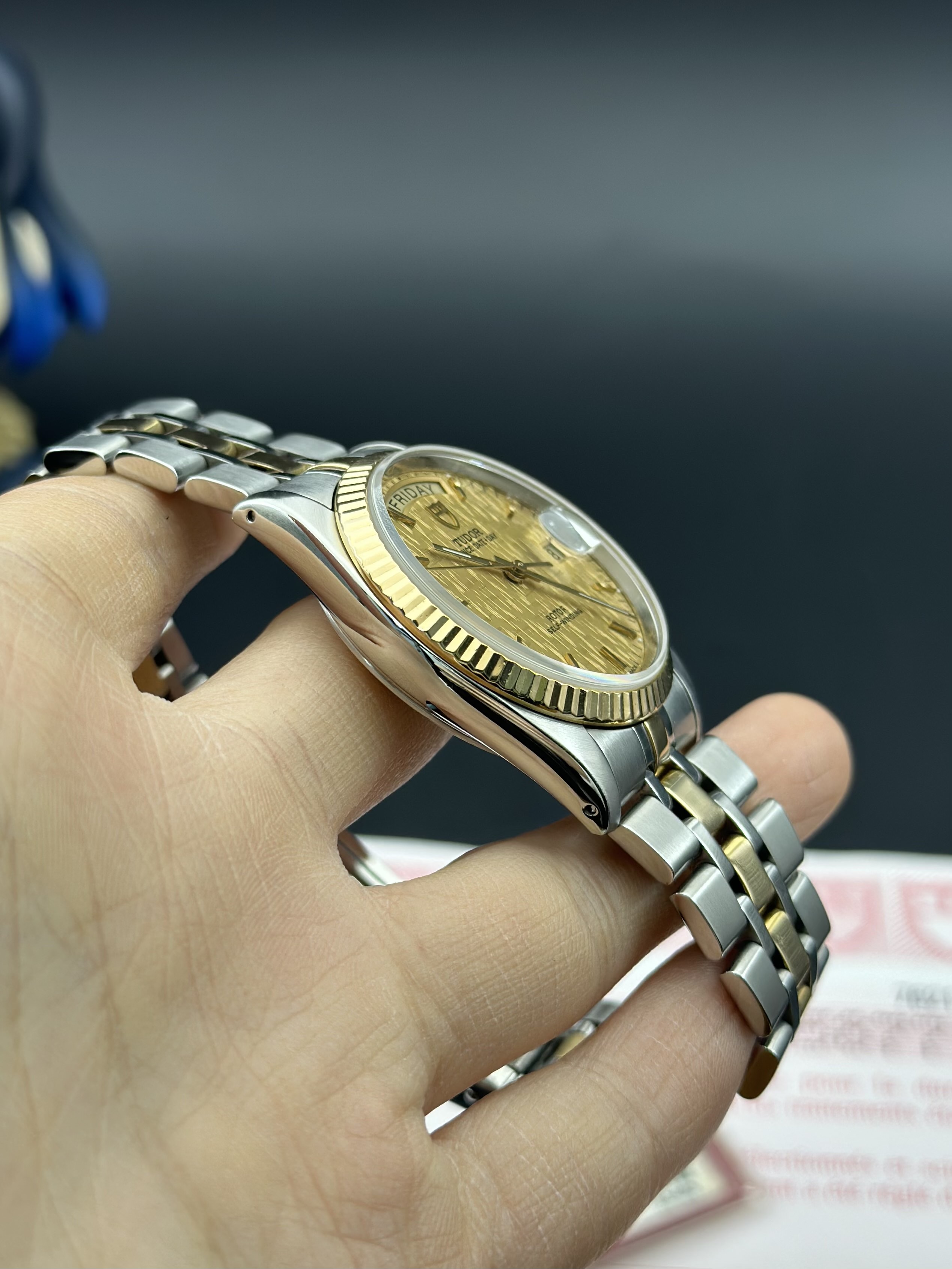 Tudor 76213-0016 detail 2