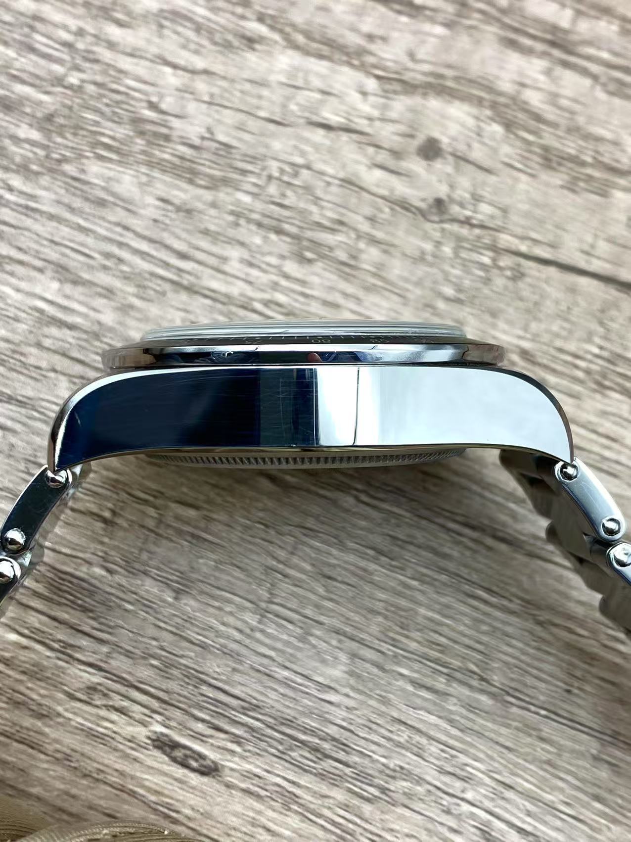 Tudor m79360n-0002 detail 2