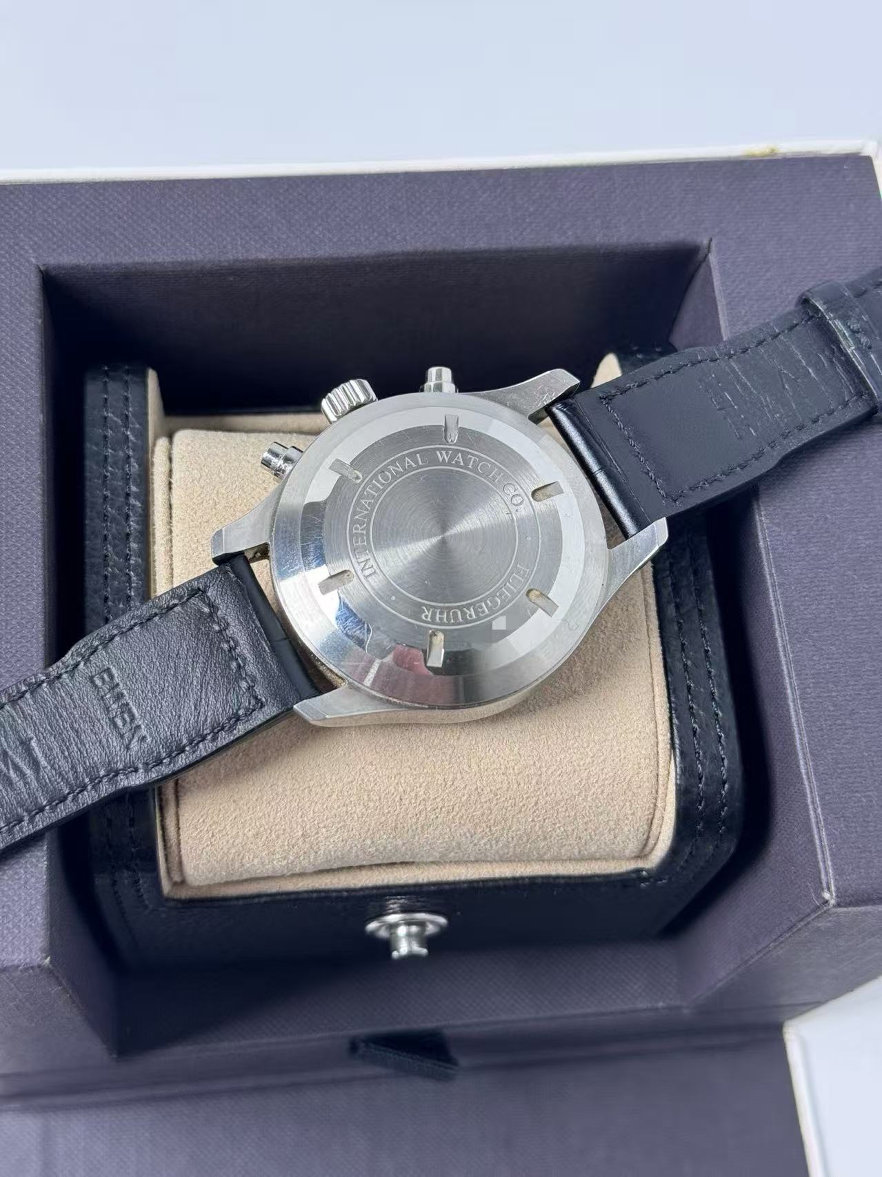 IWC IW377701 detail 4