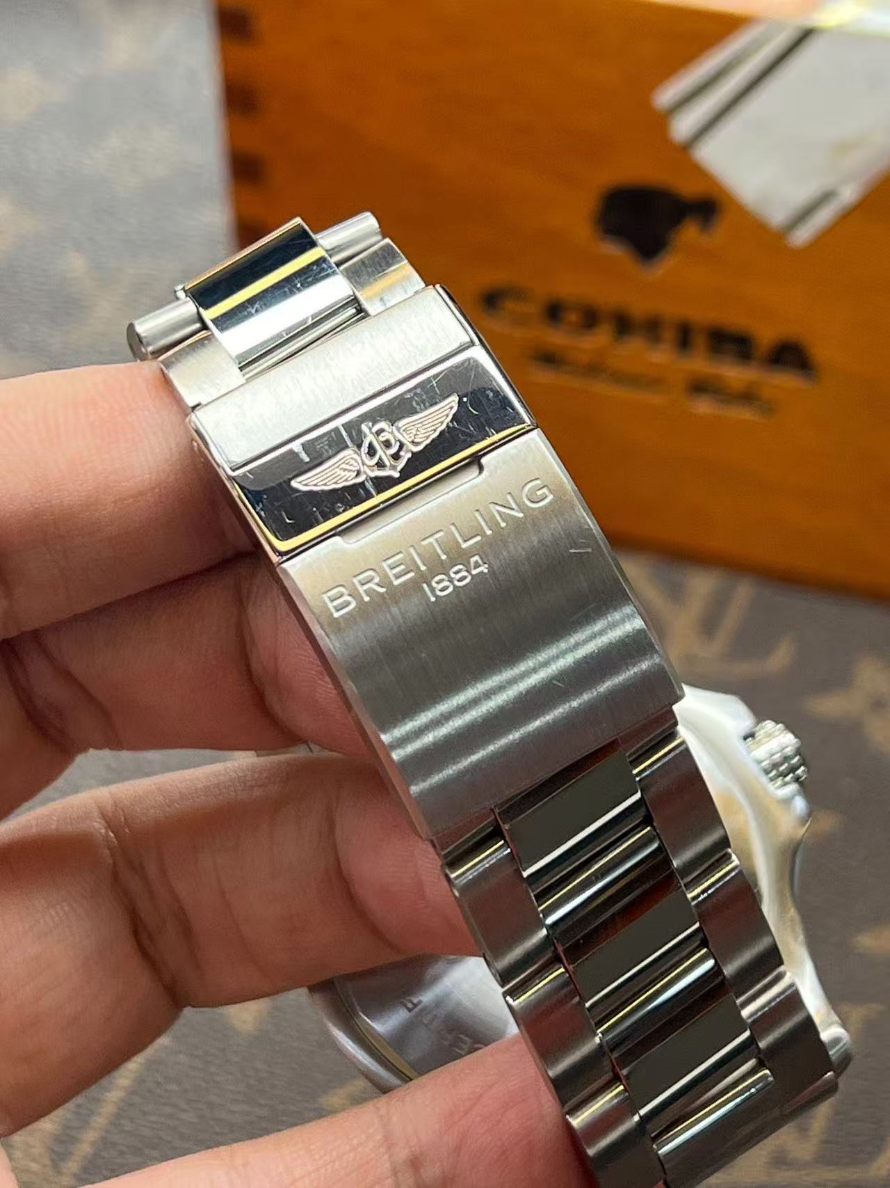 Breitling A17318101C1A1 detail 7