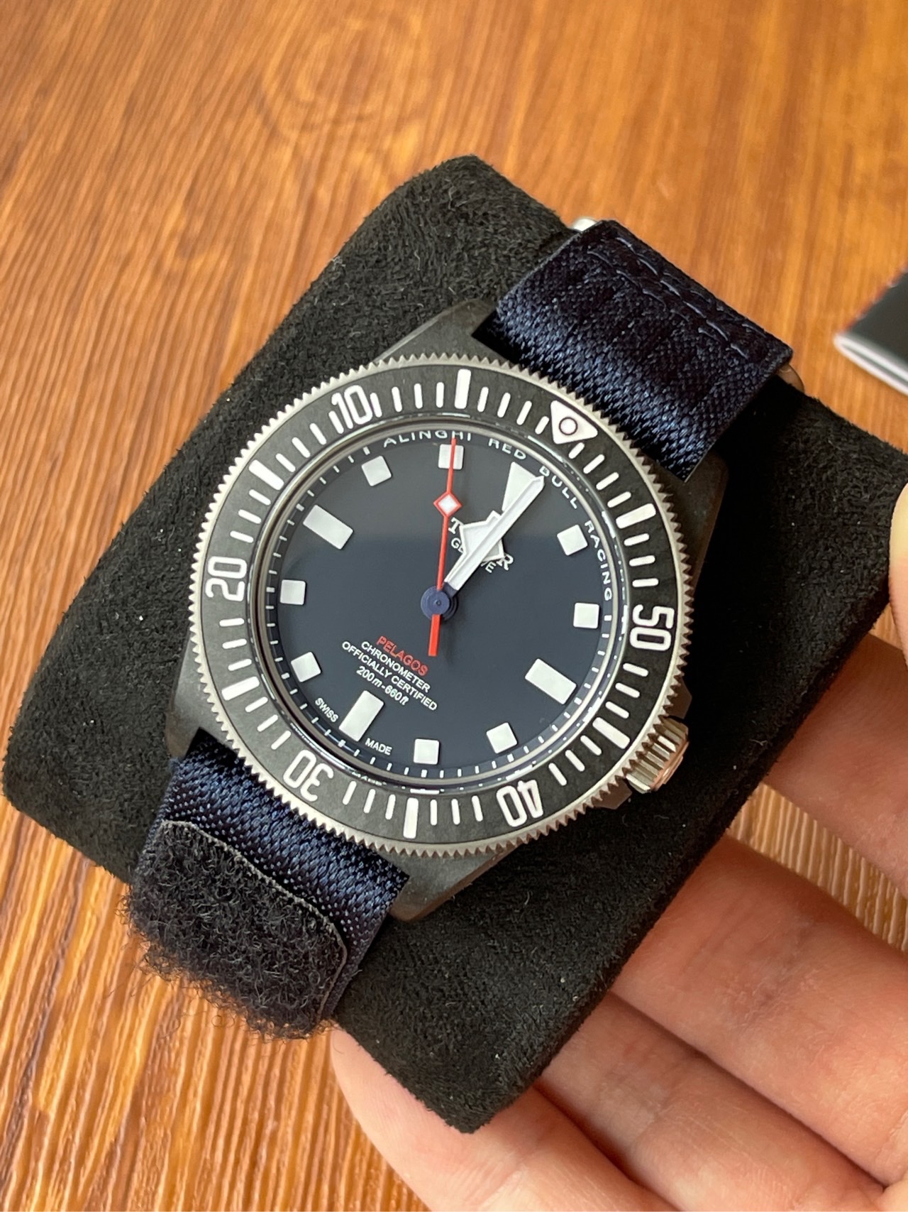 Tudor 25707KN