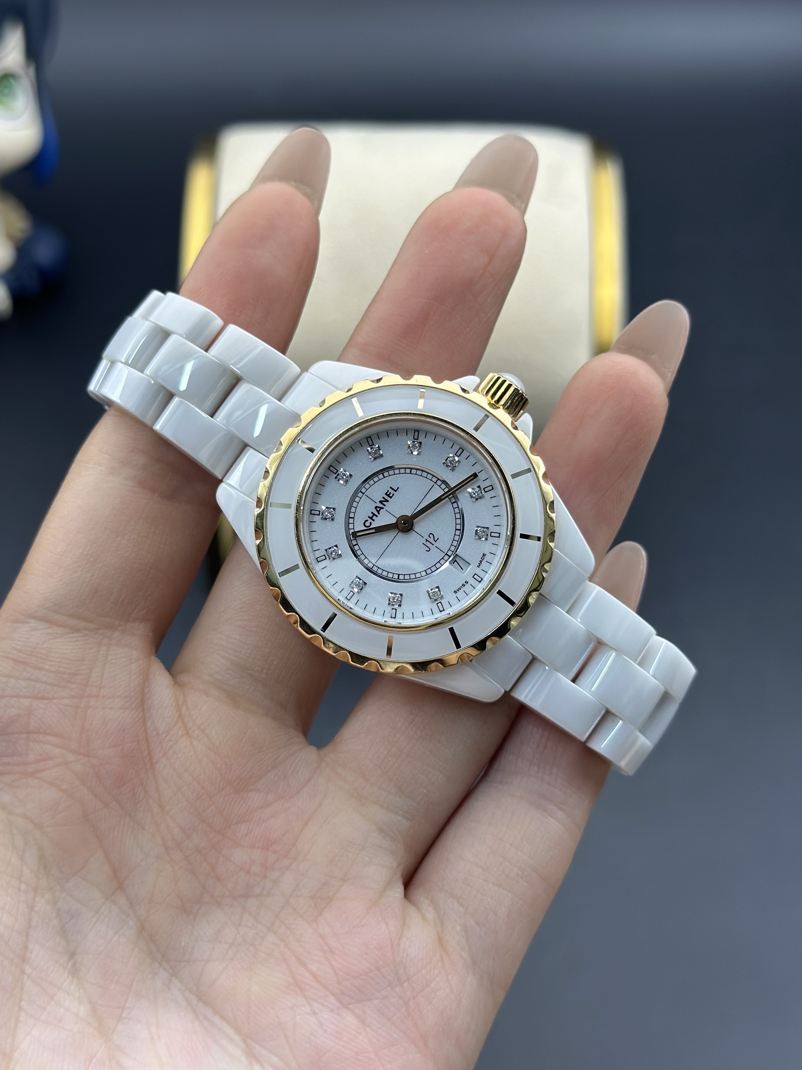Chanel H2181 detail 1
