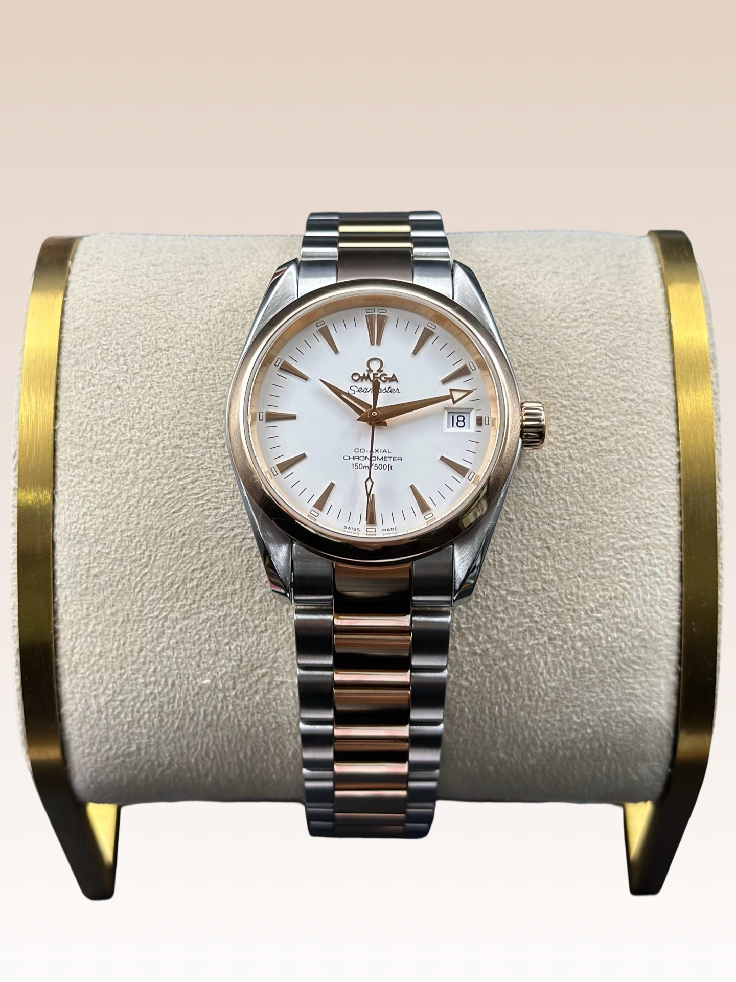 Omega 2304.30.00 detail 1