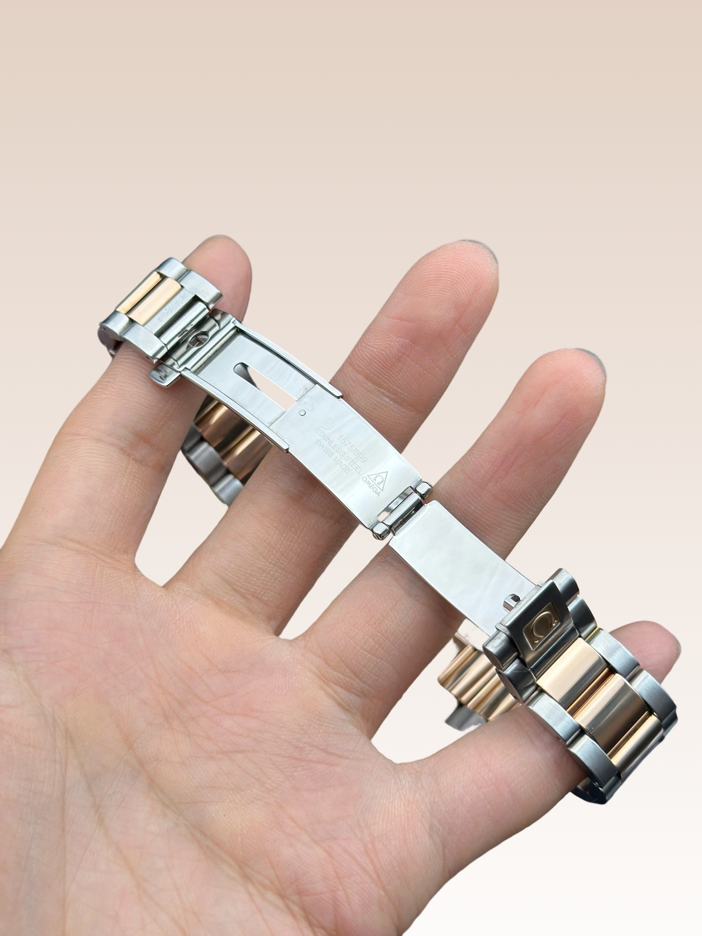 Omega 2304.30.00 detail 4