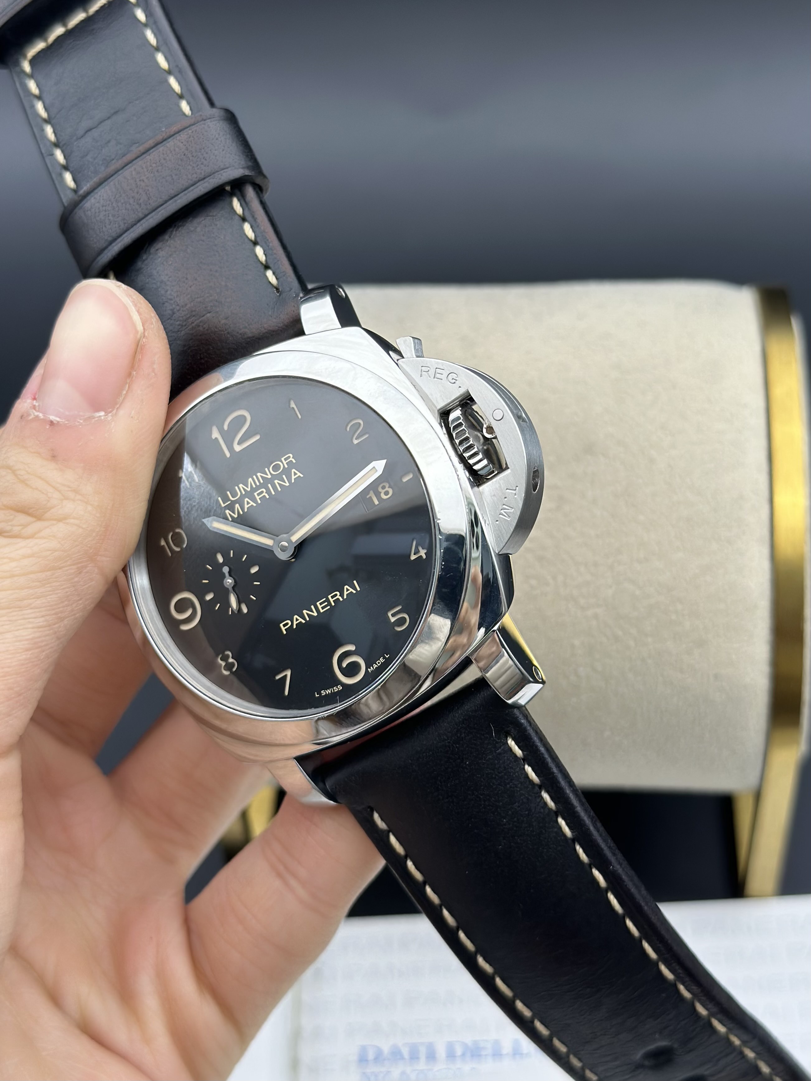 Panerai PAM00359 detail 3