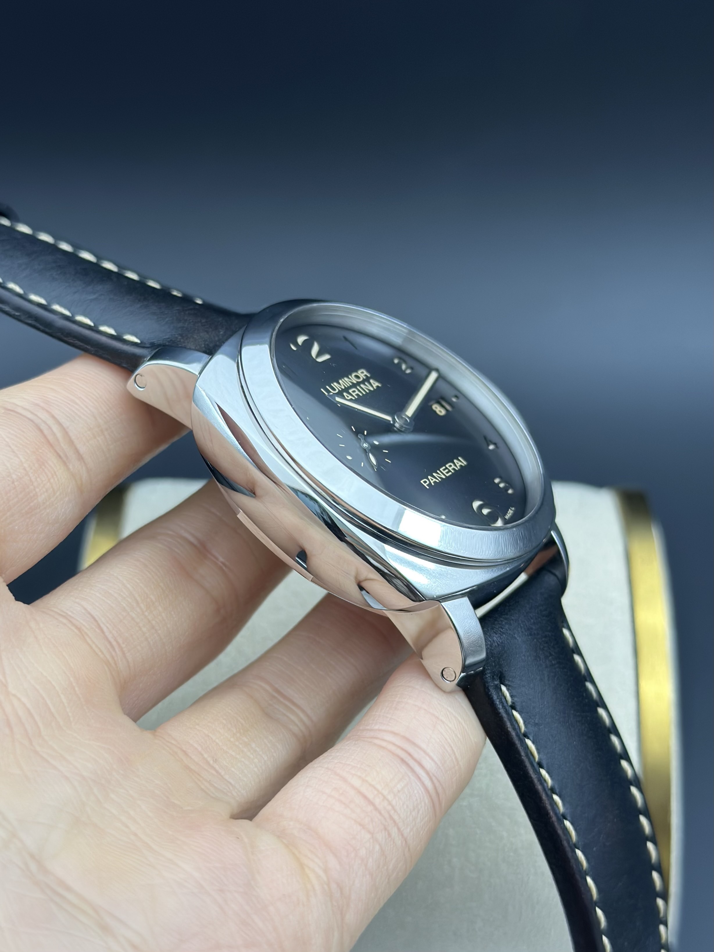 Panerai PAM00359 detail 2