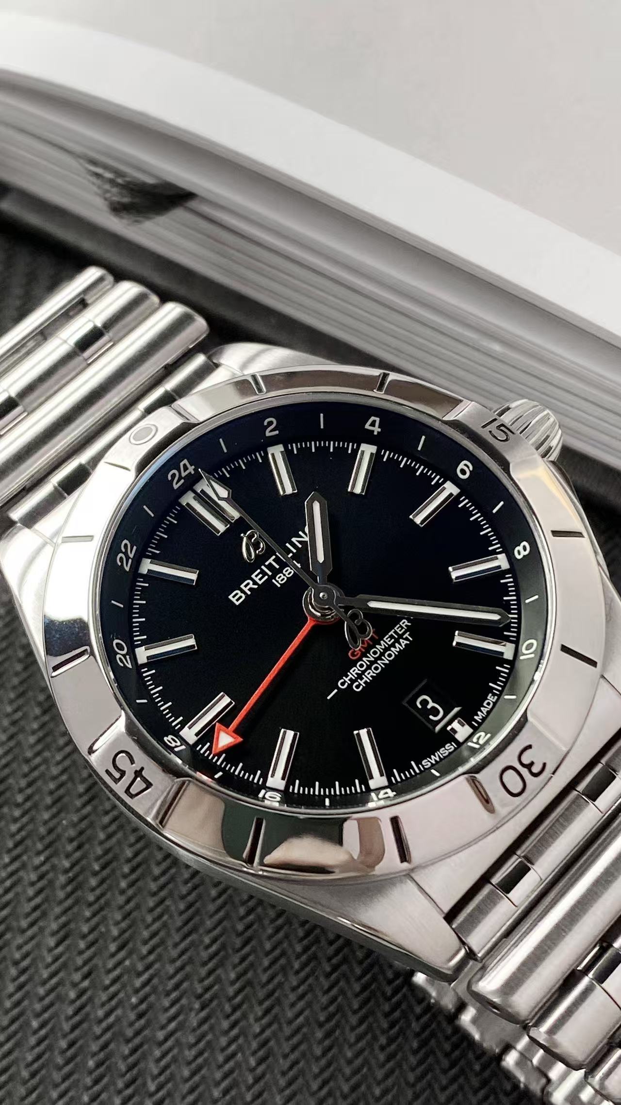 Breitling A32398101B1A1 detail 1
