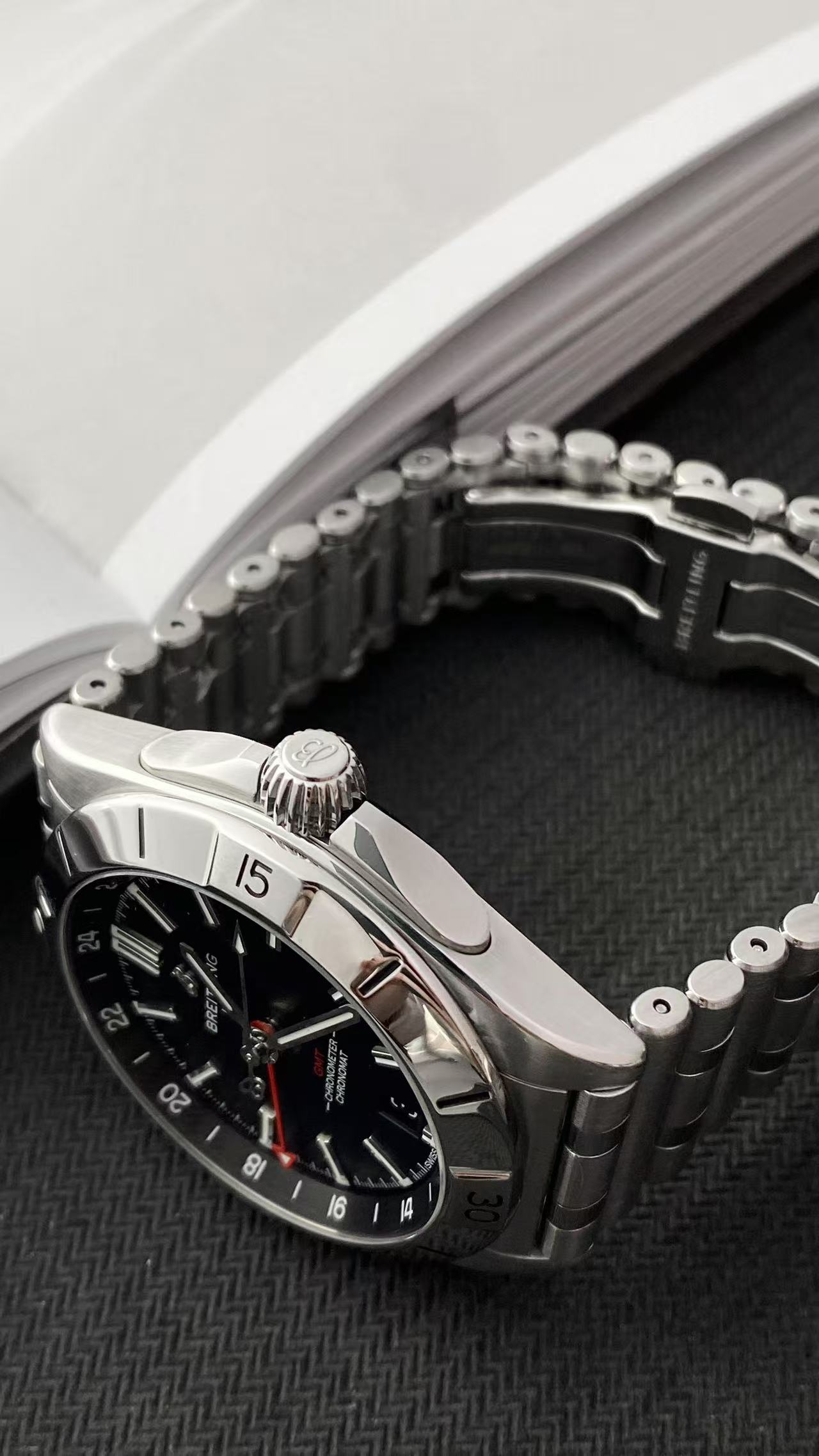 Breitling A32398101B1A1 detail 5