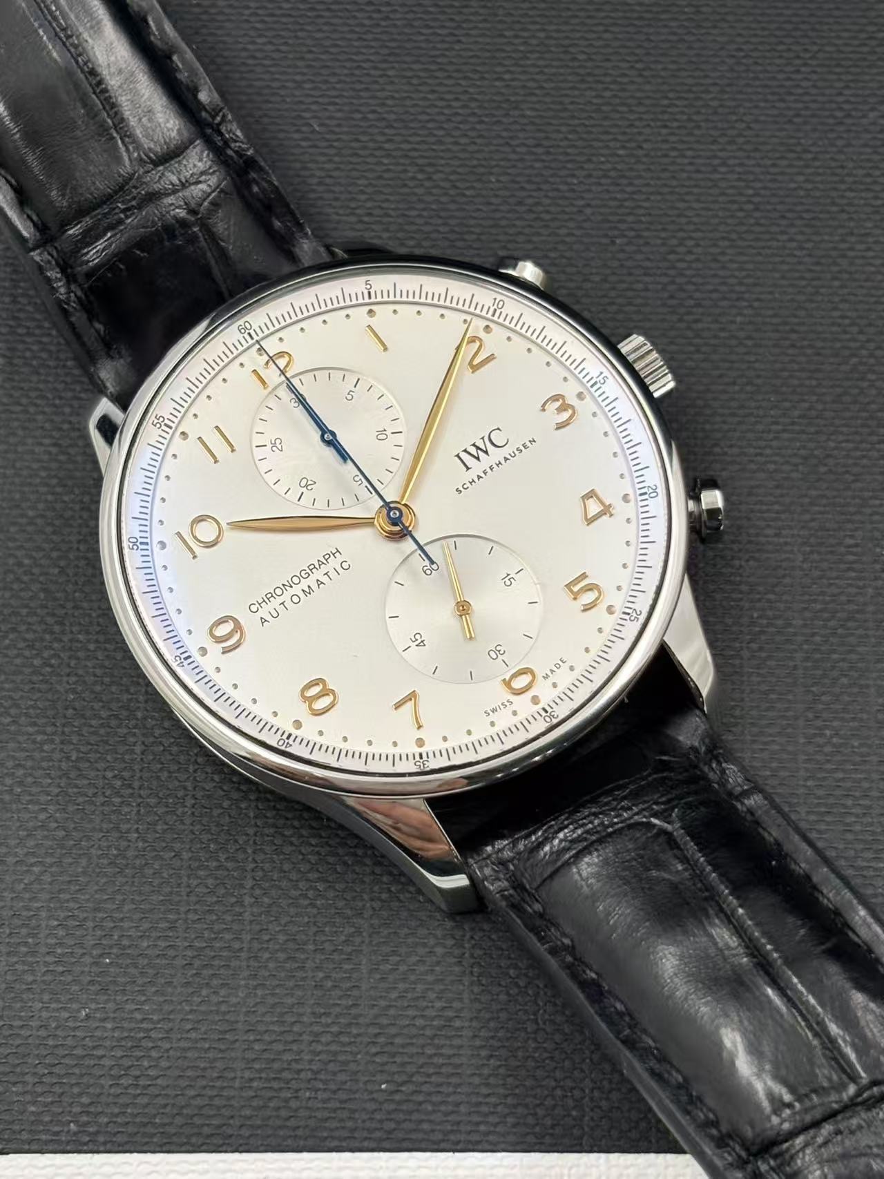 IWC IW371604 detail 2