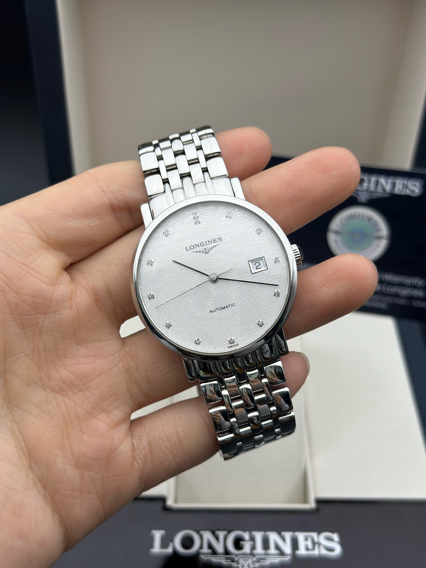 Longines L4.810.4.77.6 detail 1