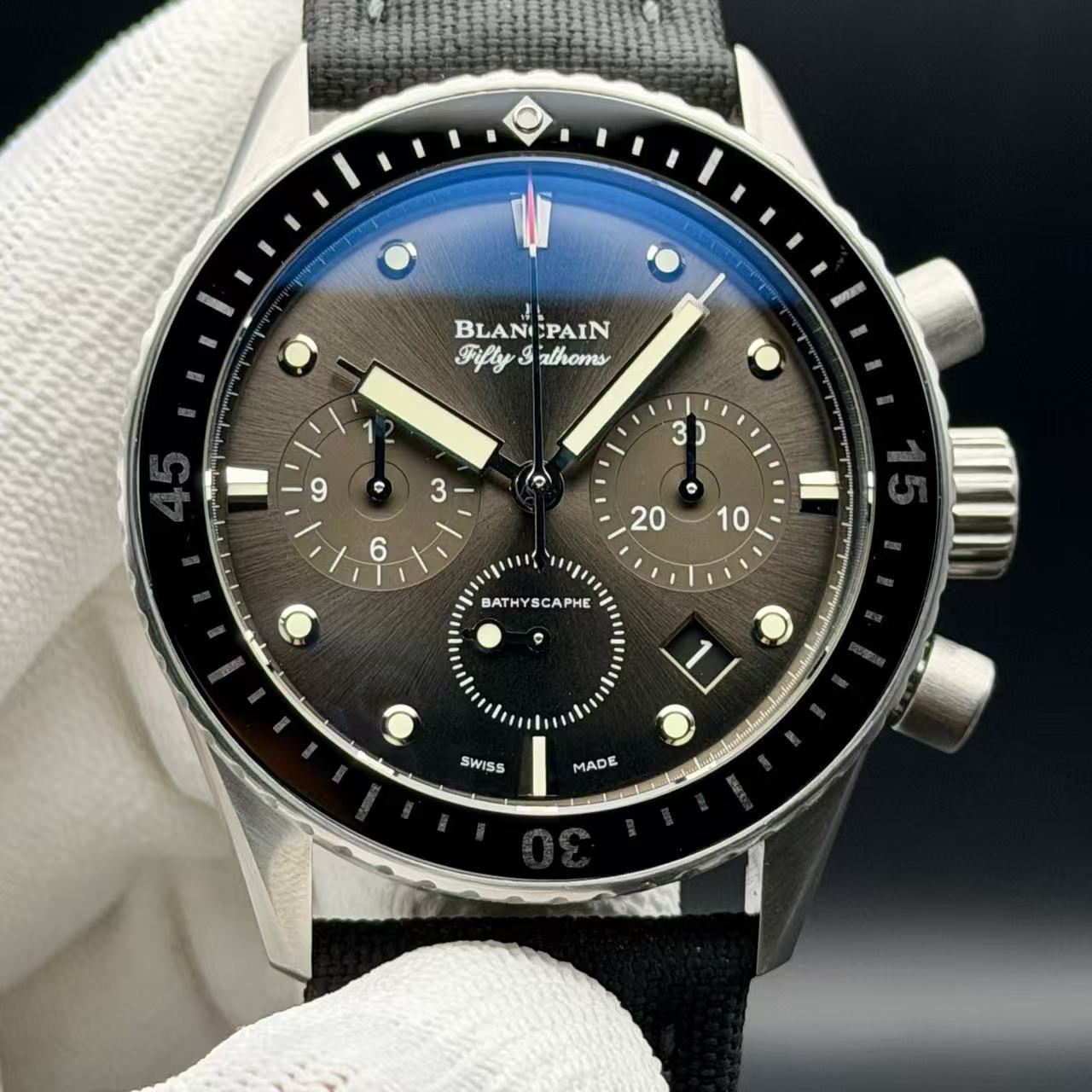 Blancpain 5200-1110-B52A detail 4