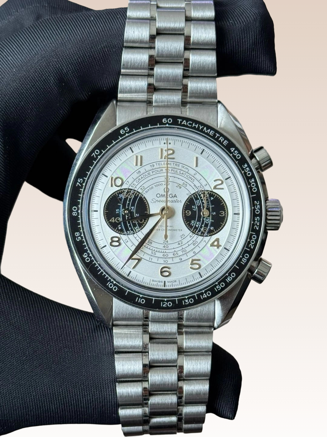 Omega 522.30.43.51.02.001 detail 1