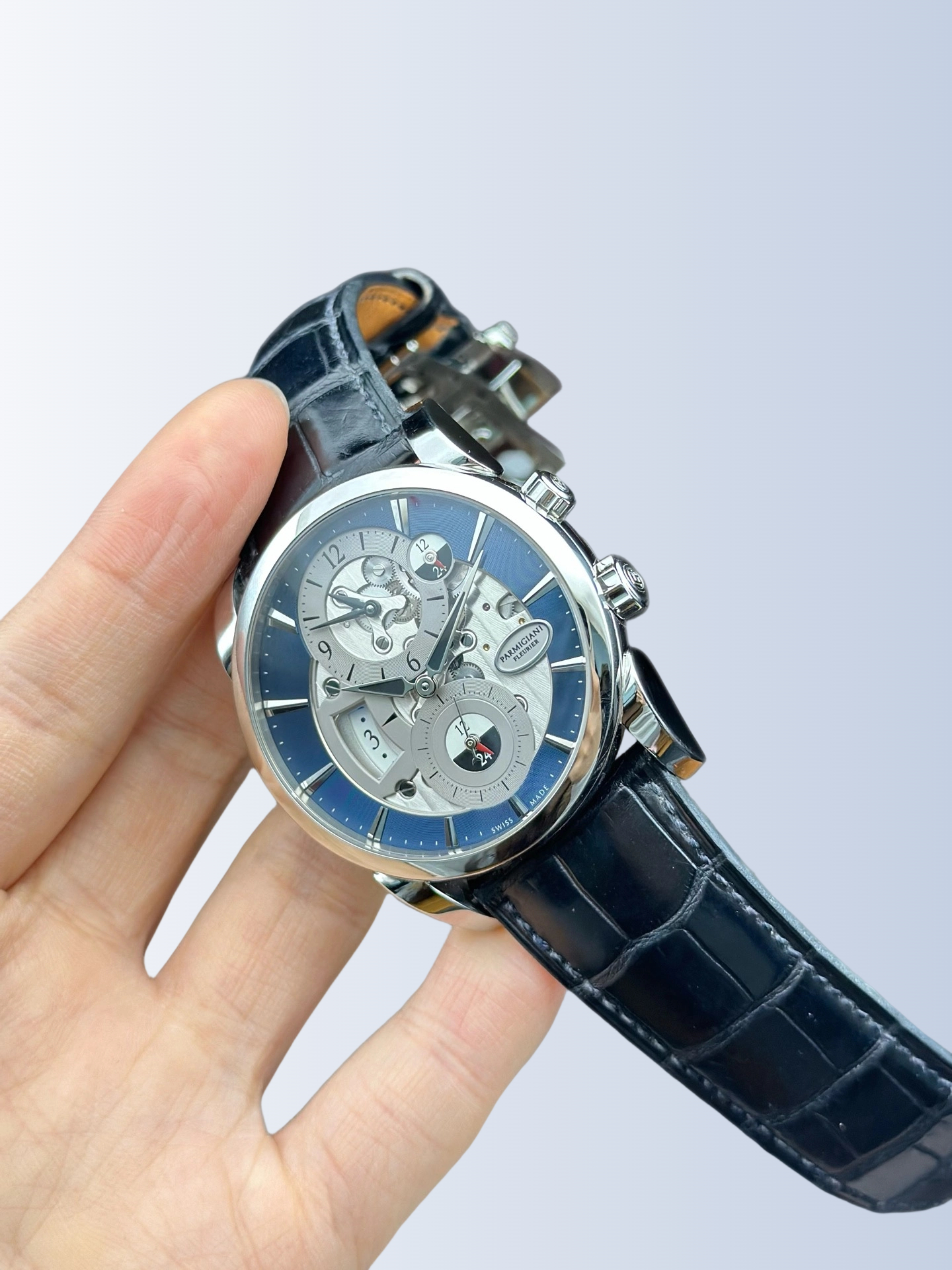 Parmigiani Fleurier PFC231-0001800-HA3142 detail 2