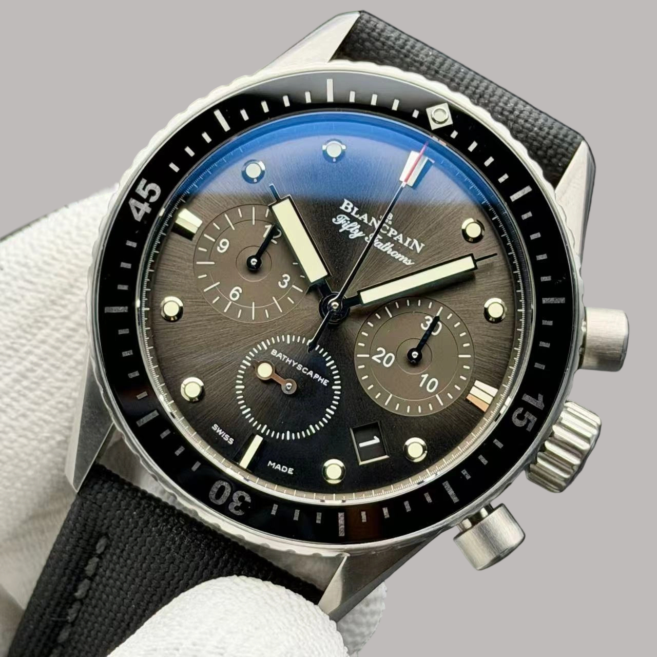 Blancpain 5200-1110-B52A detail 2