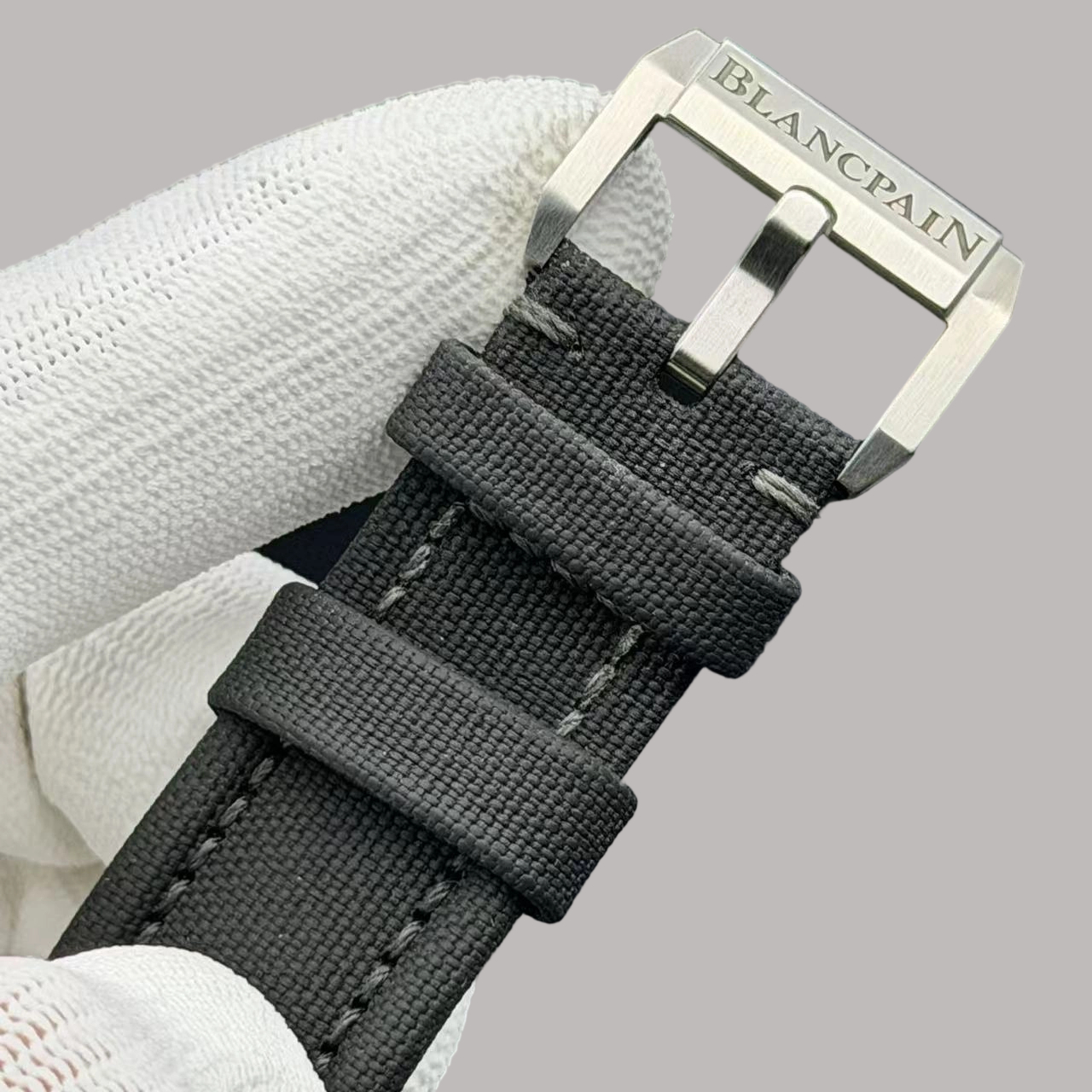 Blancpain 5200-1110-B52A detail 3