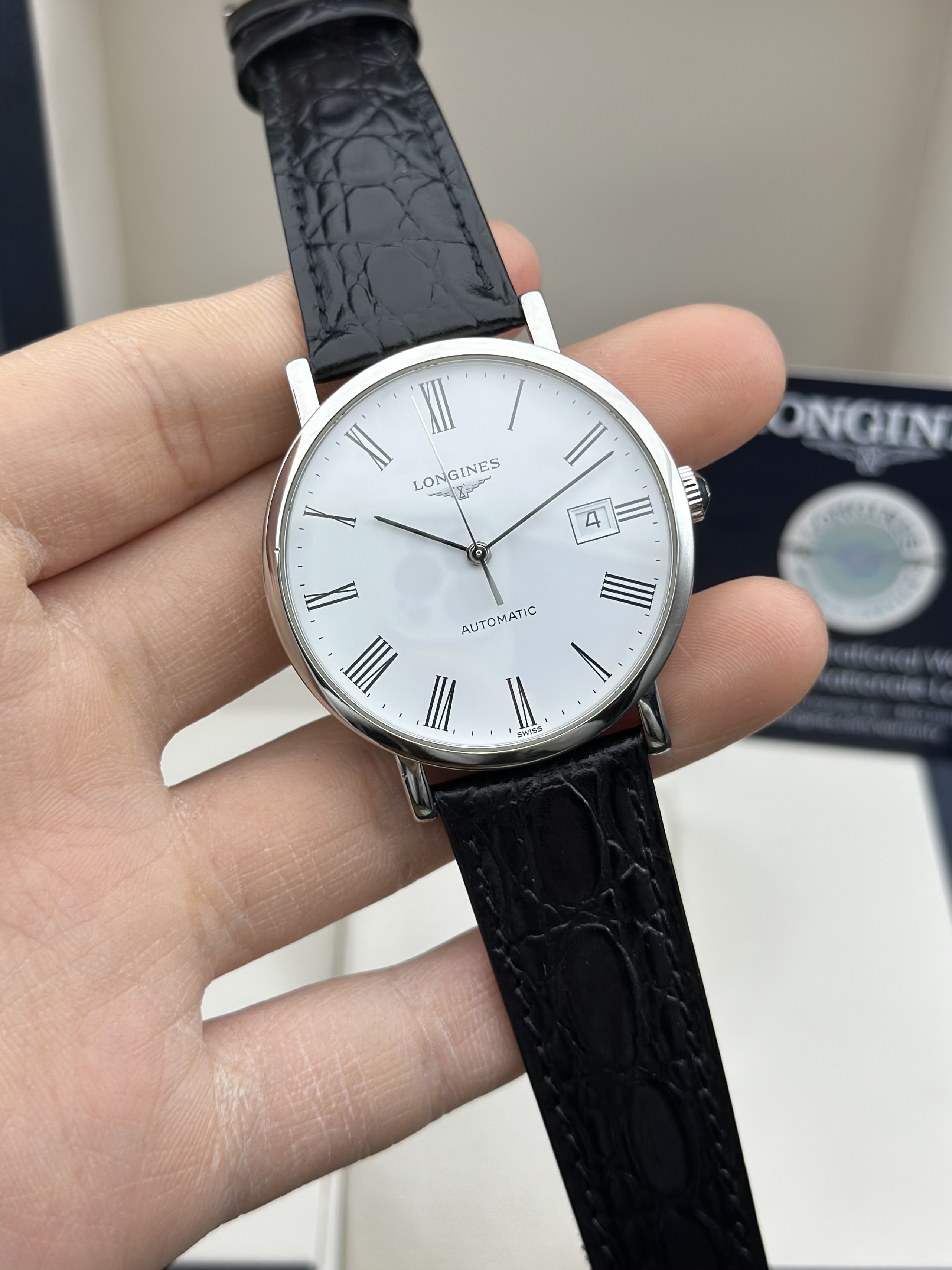Longines L4.810.4.11.2 detail 1