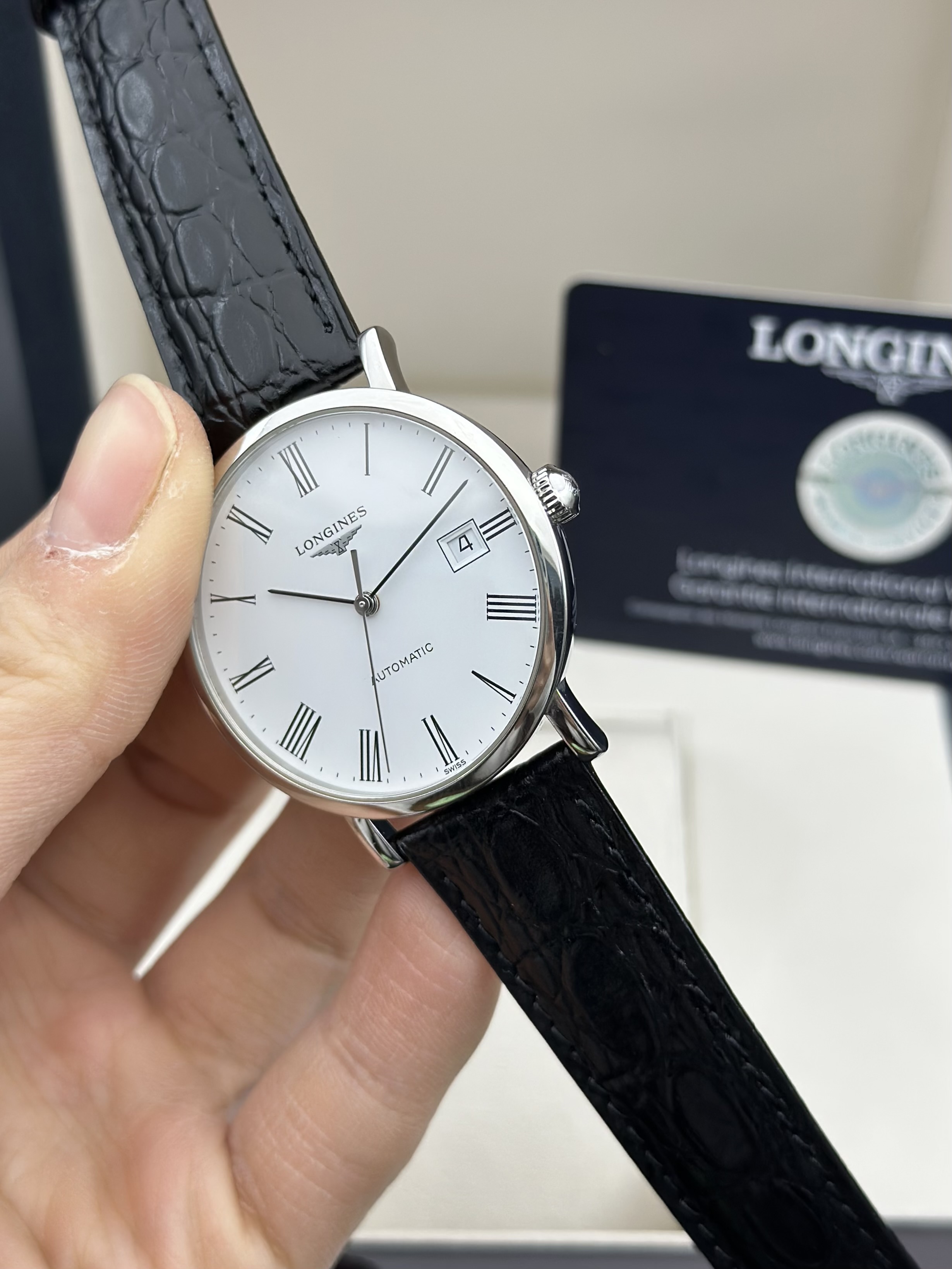 Longines L4.810.4.11.2 detail 3