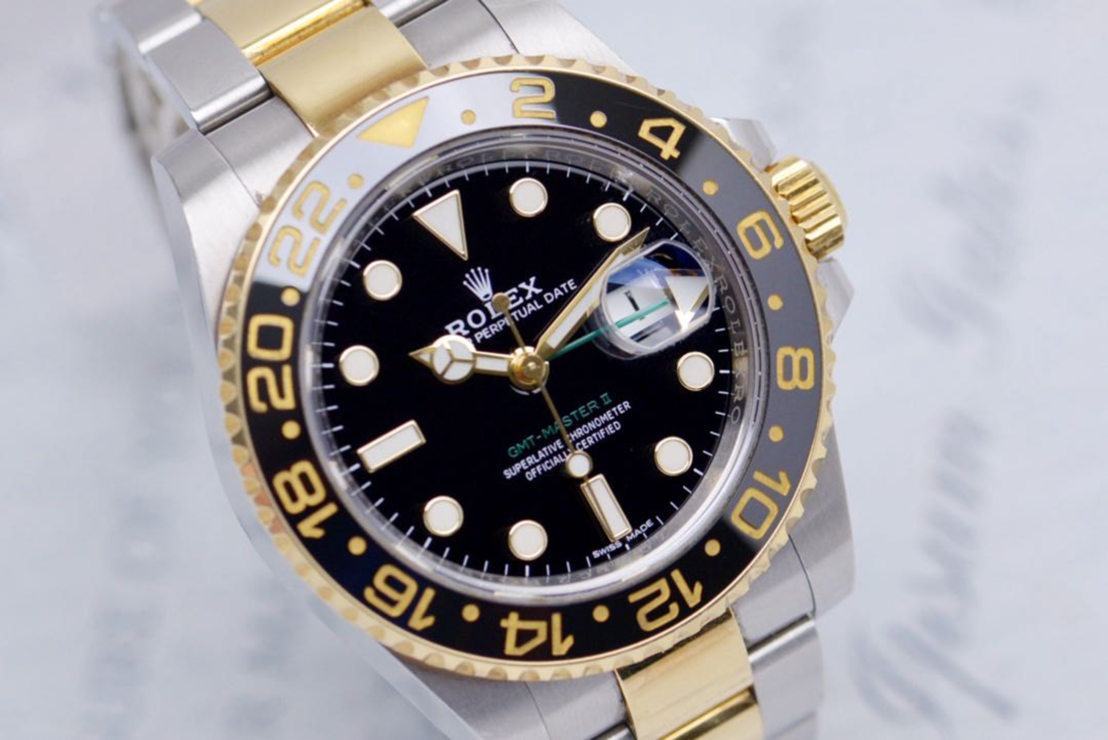 Rolex 116713LN detail 2