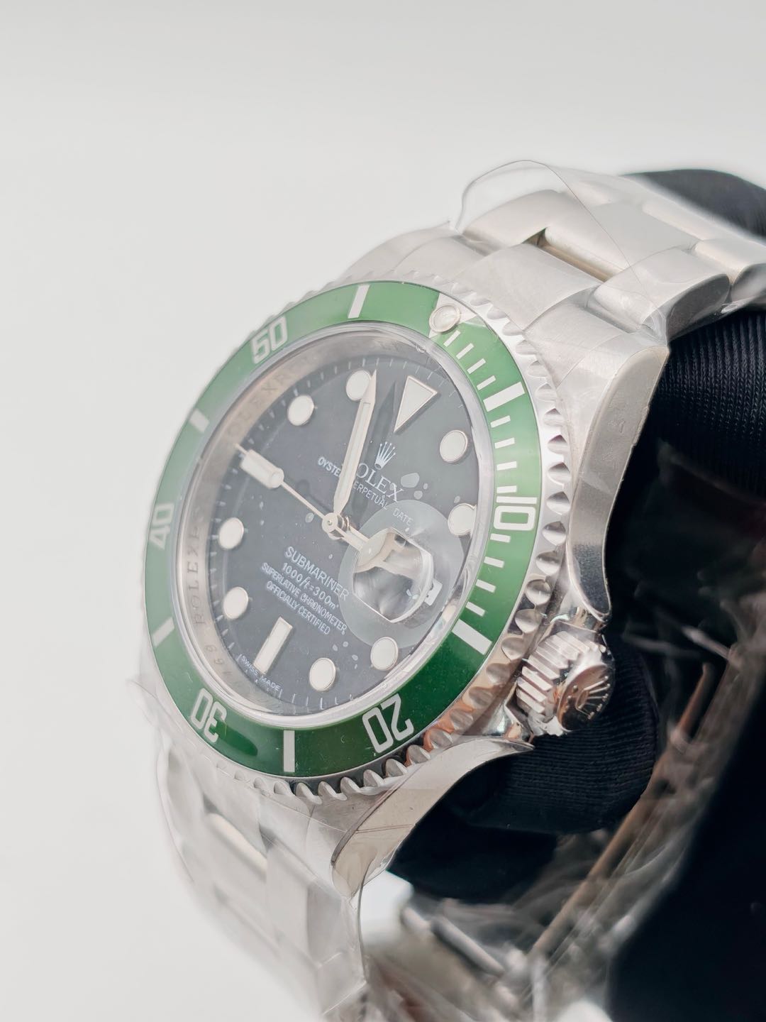 Rolex 16610LV-93250 detail 3