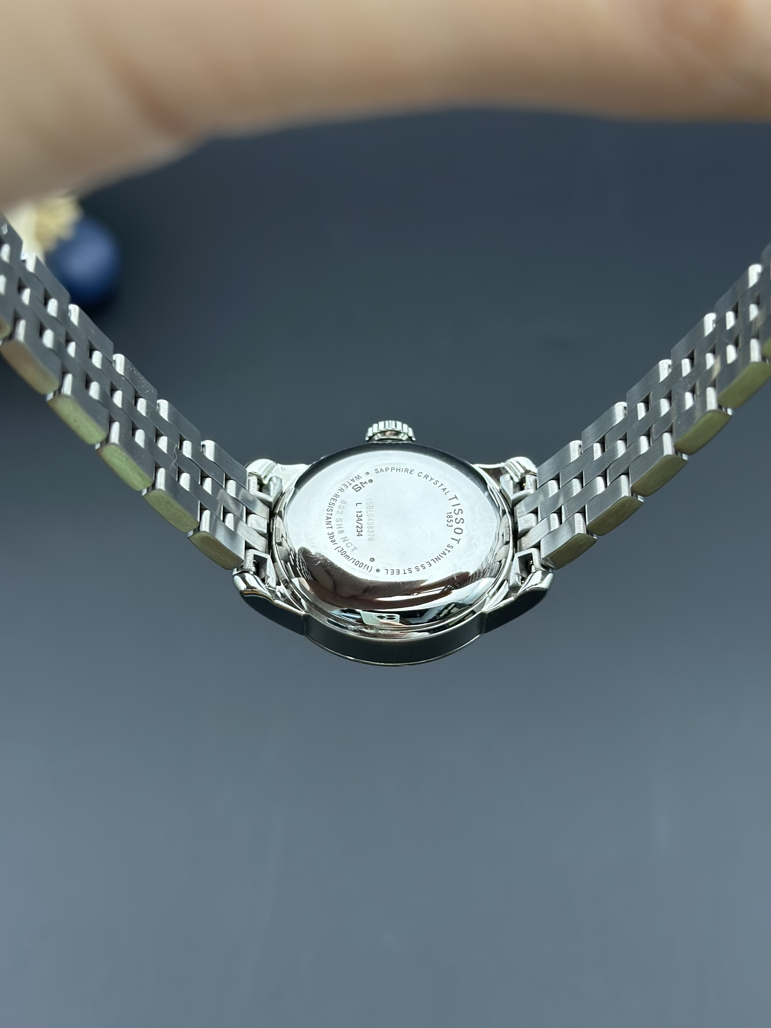 Tissot T41.1.183.53 detail 7