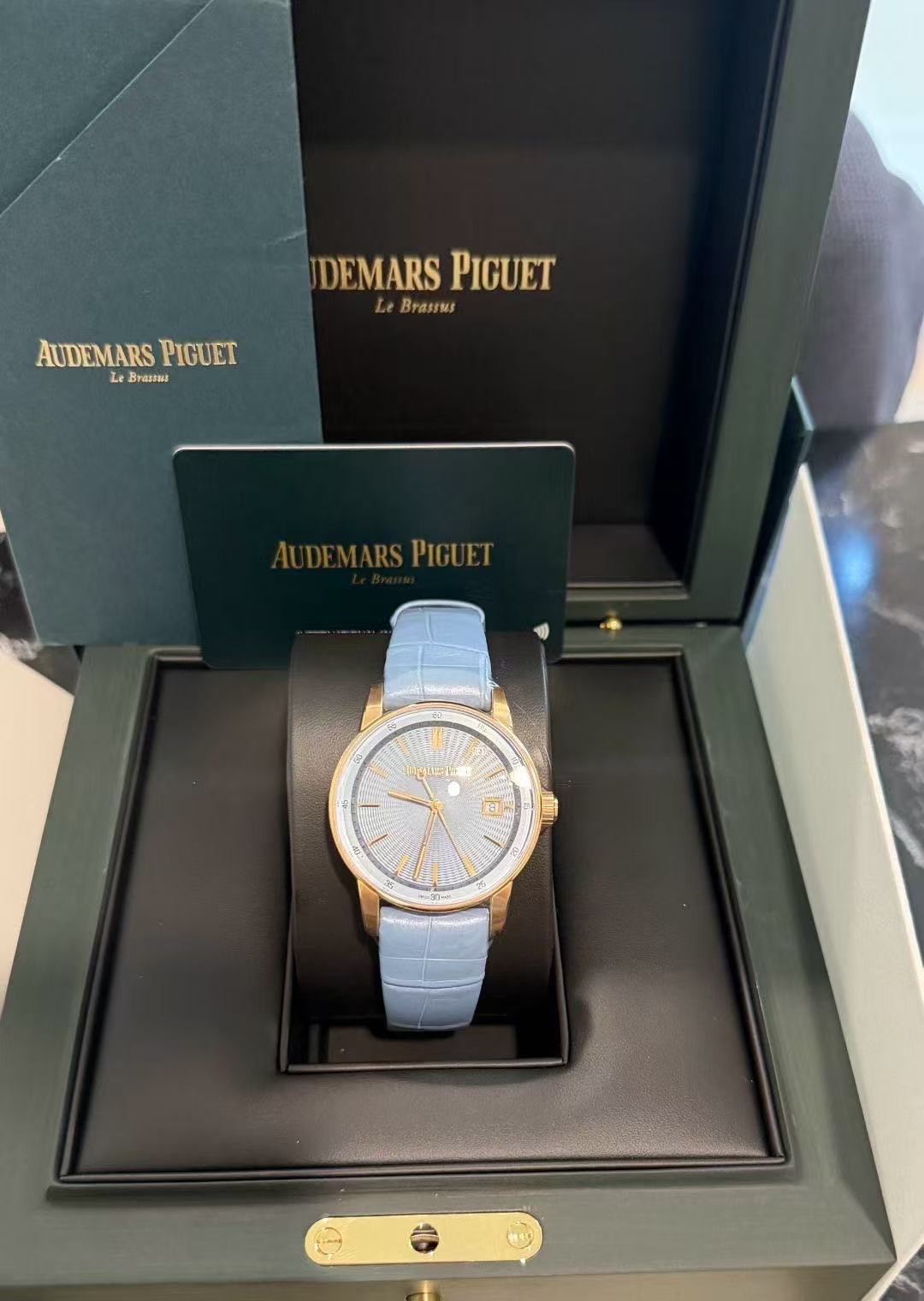 Audemars Piguet 77410OR.OO.A344CR.01 detail 6