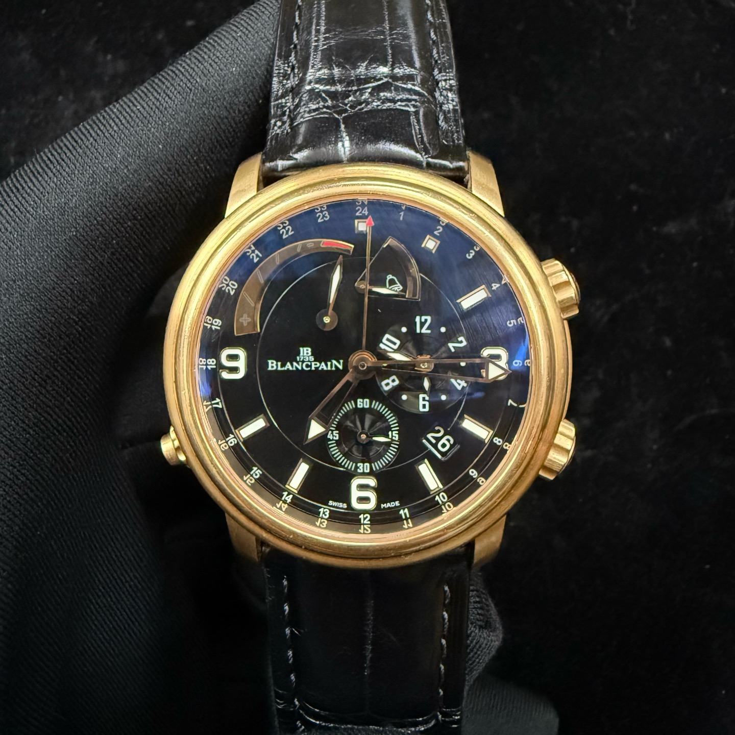 Blancpain 2841-36B30-64B detail 3