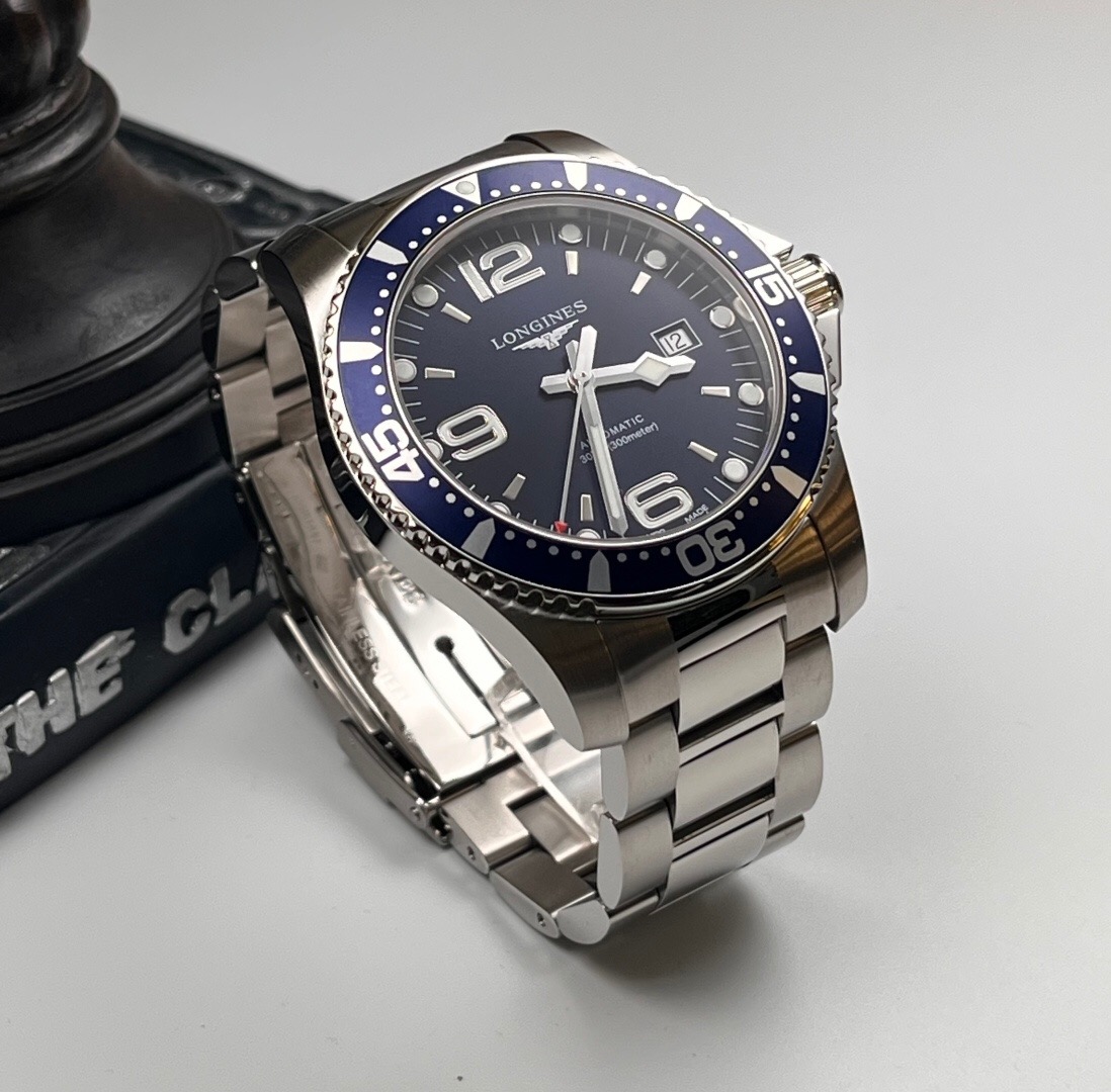 Longines L3.841.4.96.6 detail 1